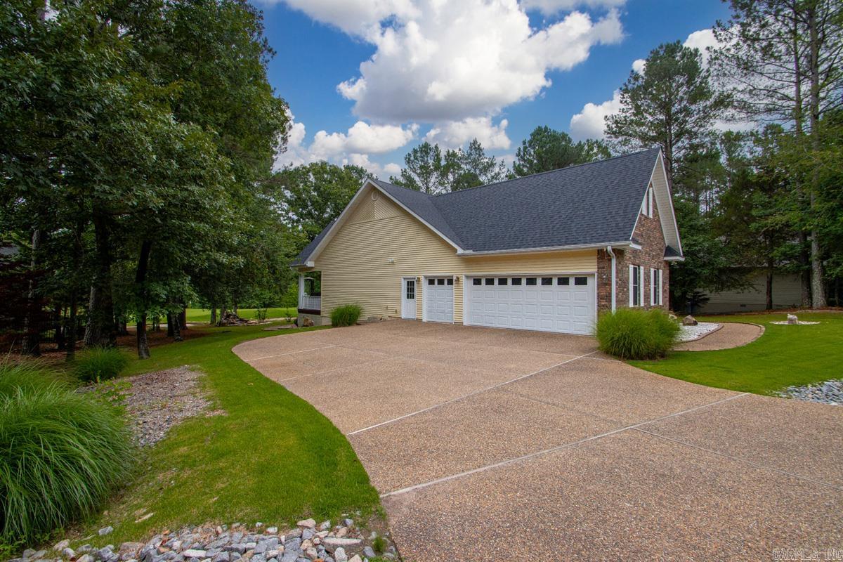 7 Vencedor Way  Hot Springs Village, AR