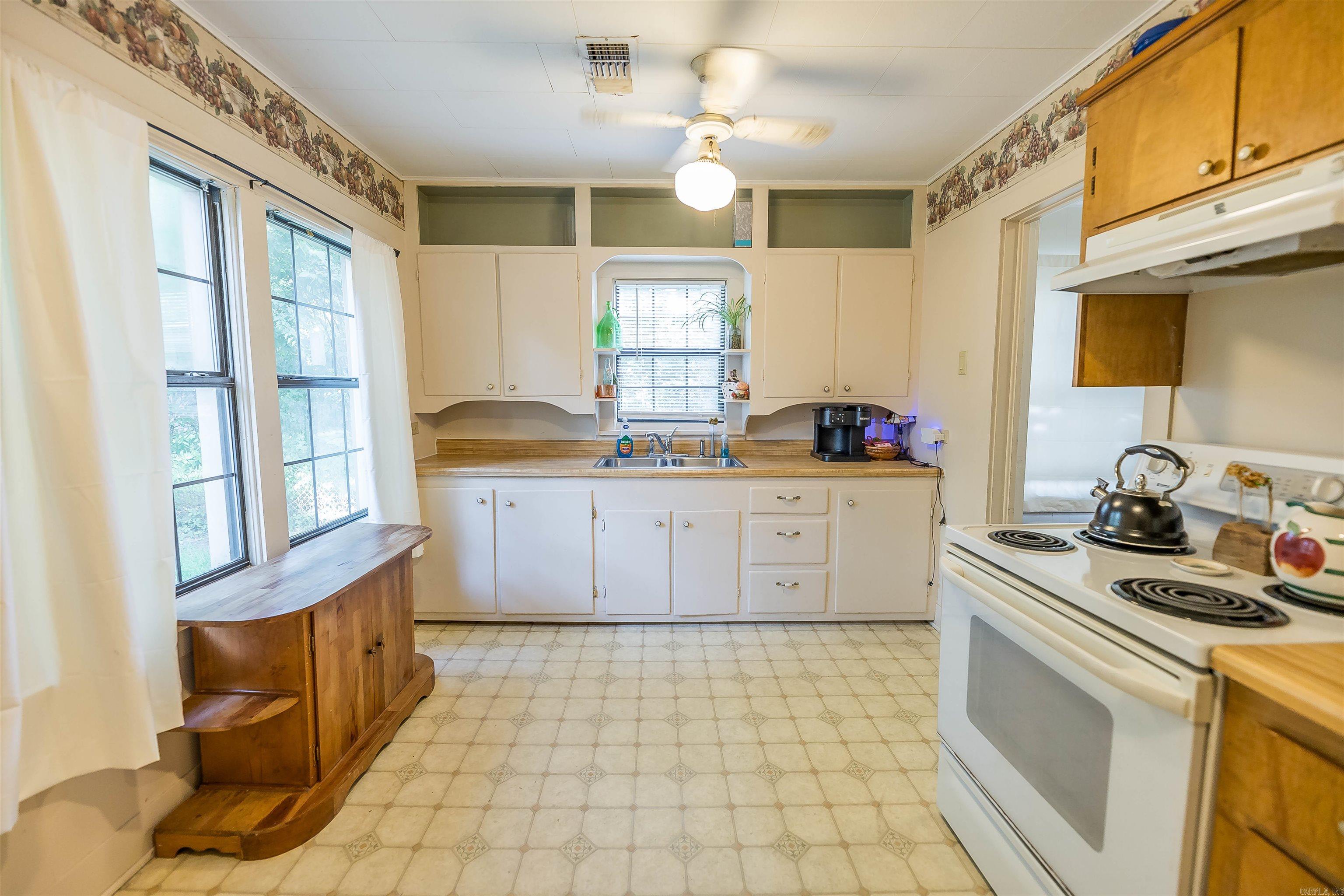 1170 Gordon St  Camden, AR