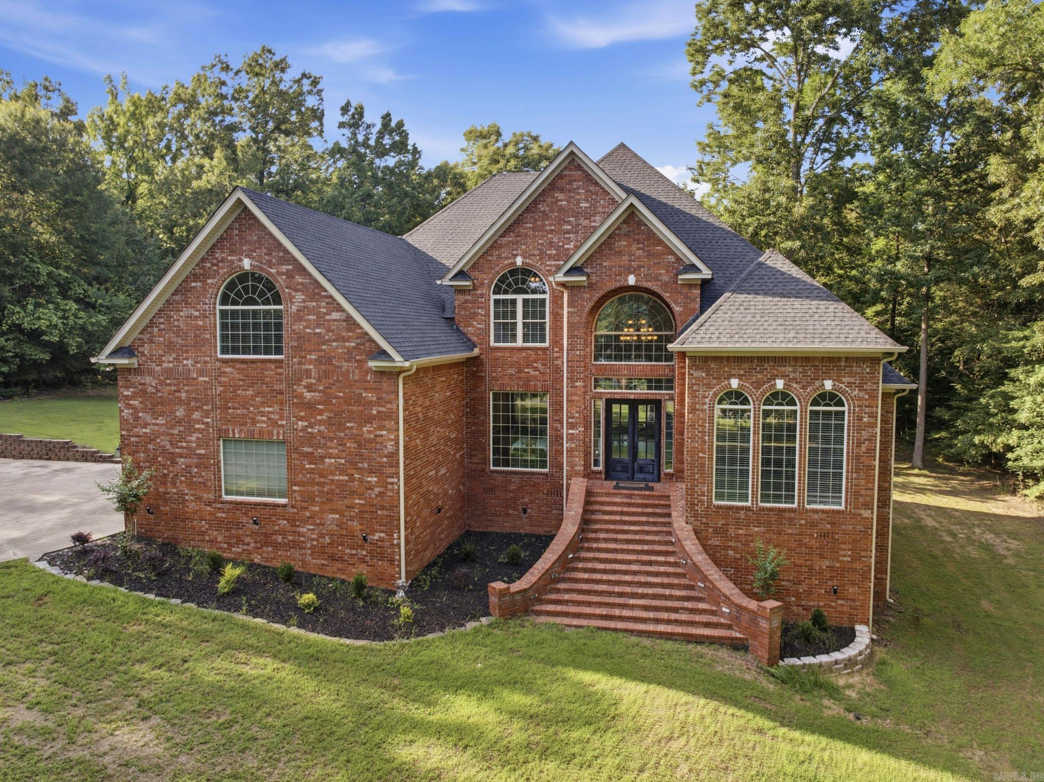 200 W Hillcrest  Alexander, AR