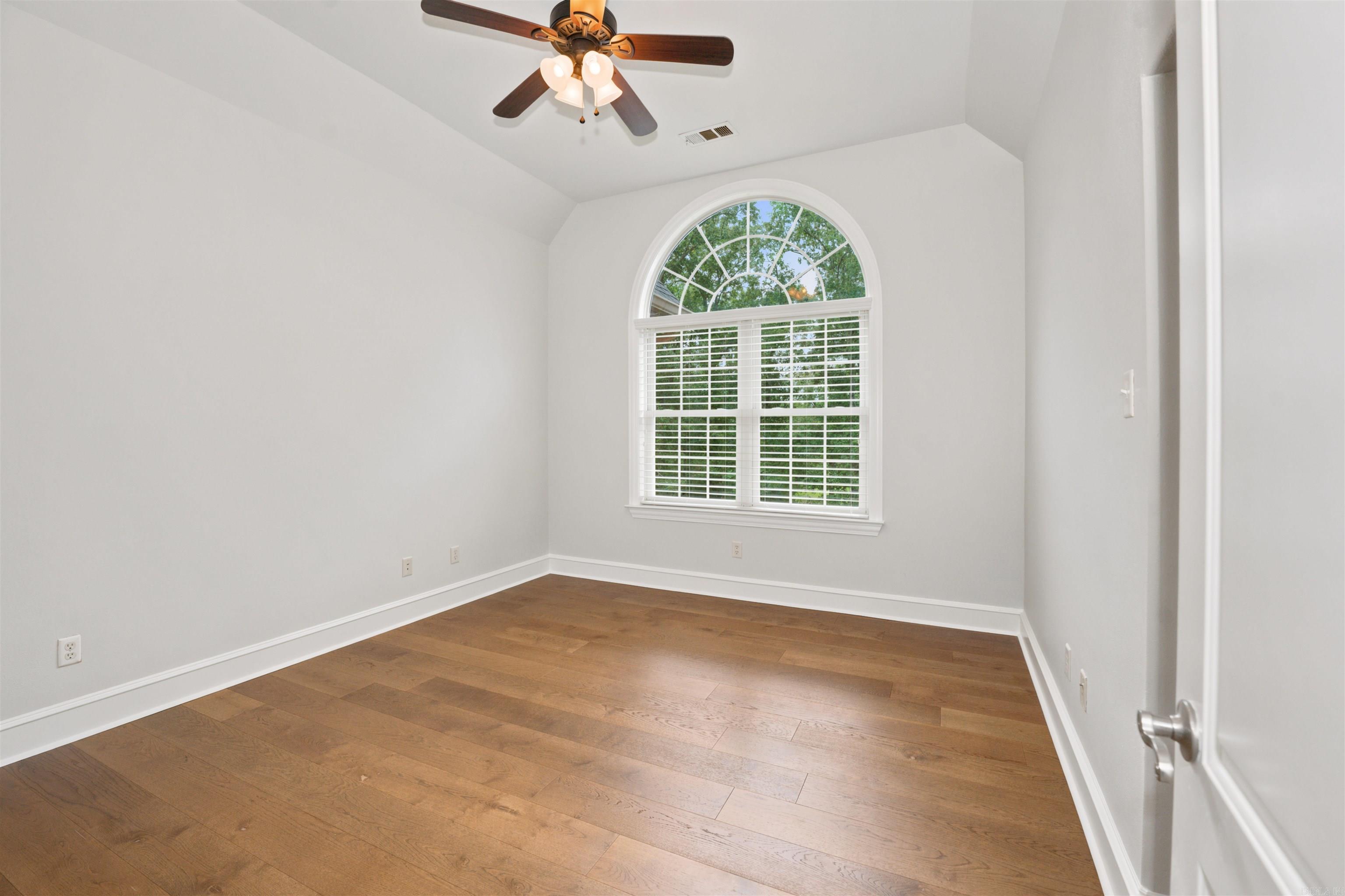 200 W Hillcrest  Alexander, AR