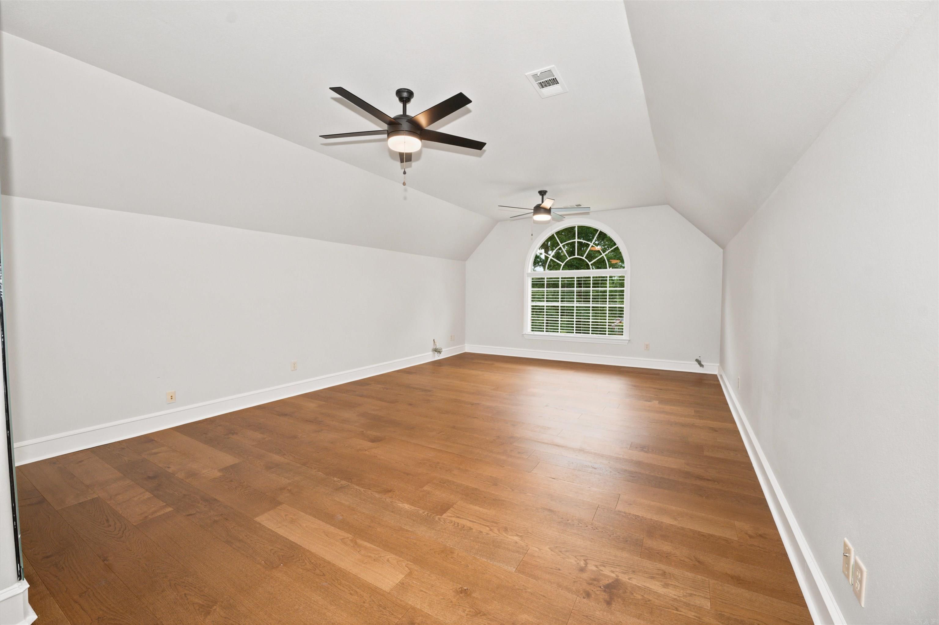 200 W Hillcrest  Alexander, AR