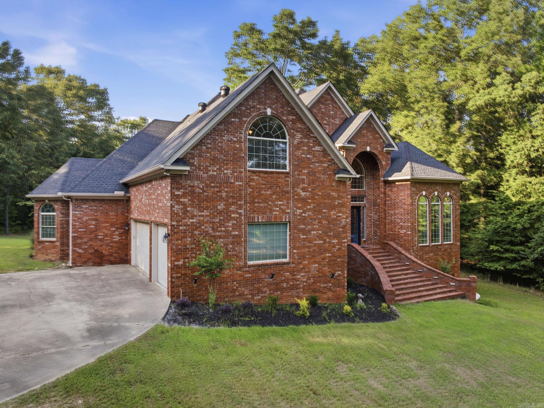 200 W Hillcrest  Alexander, AR