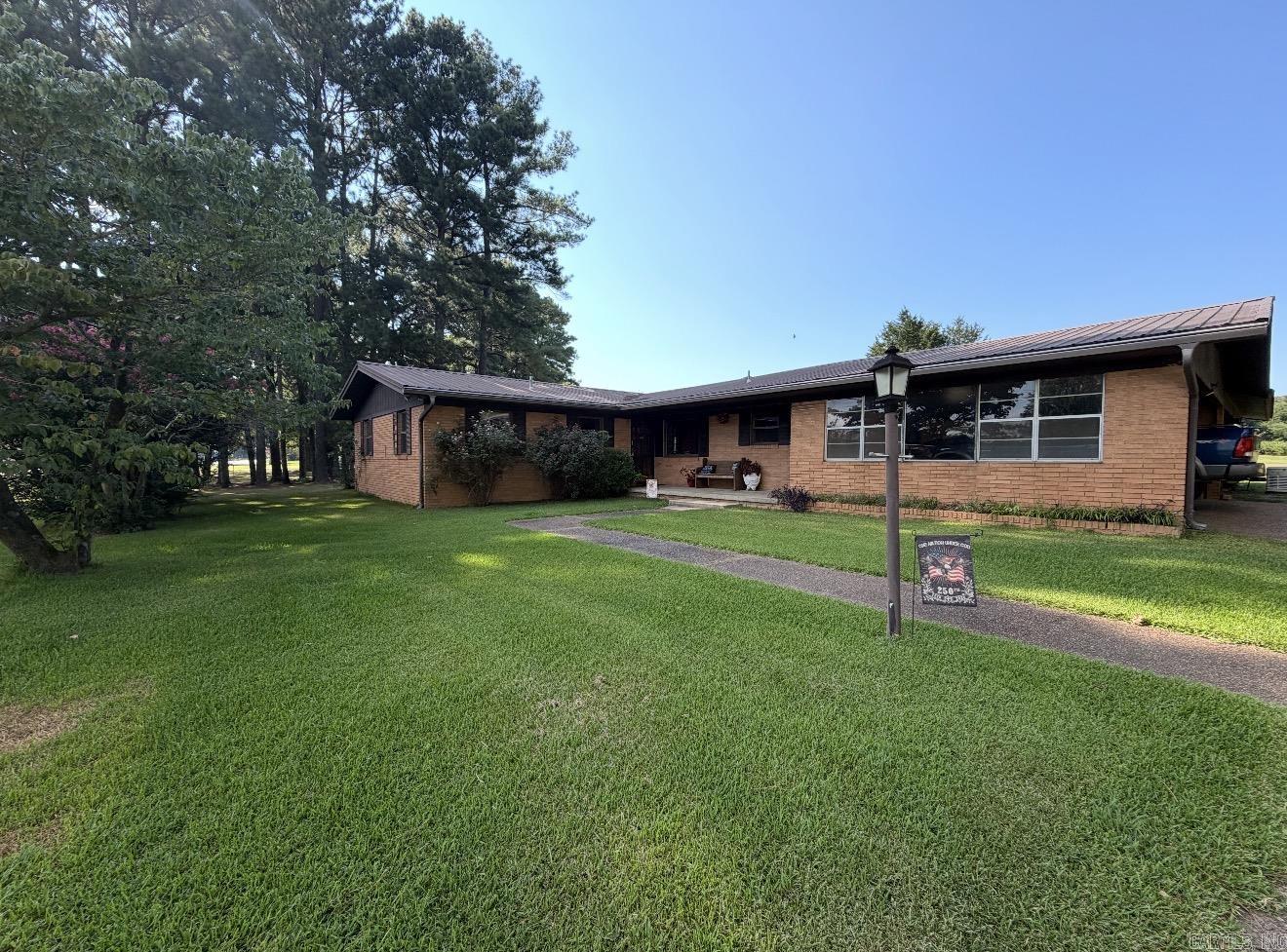 6068 W hwy 36  Rose Bud, AR