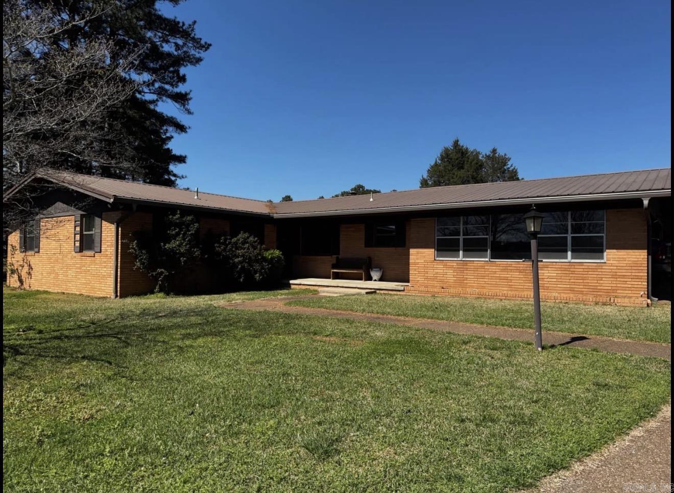 6068 W hwy 36  Rose Bud, AR