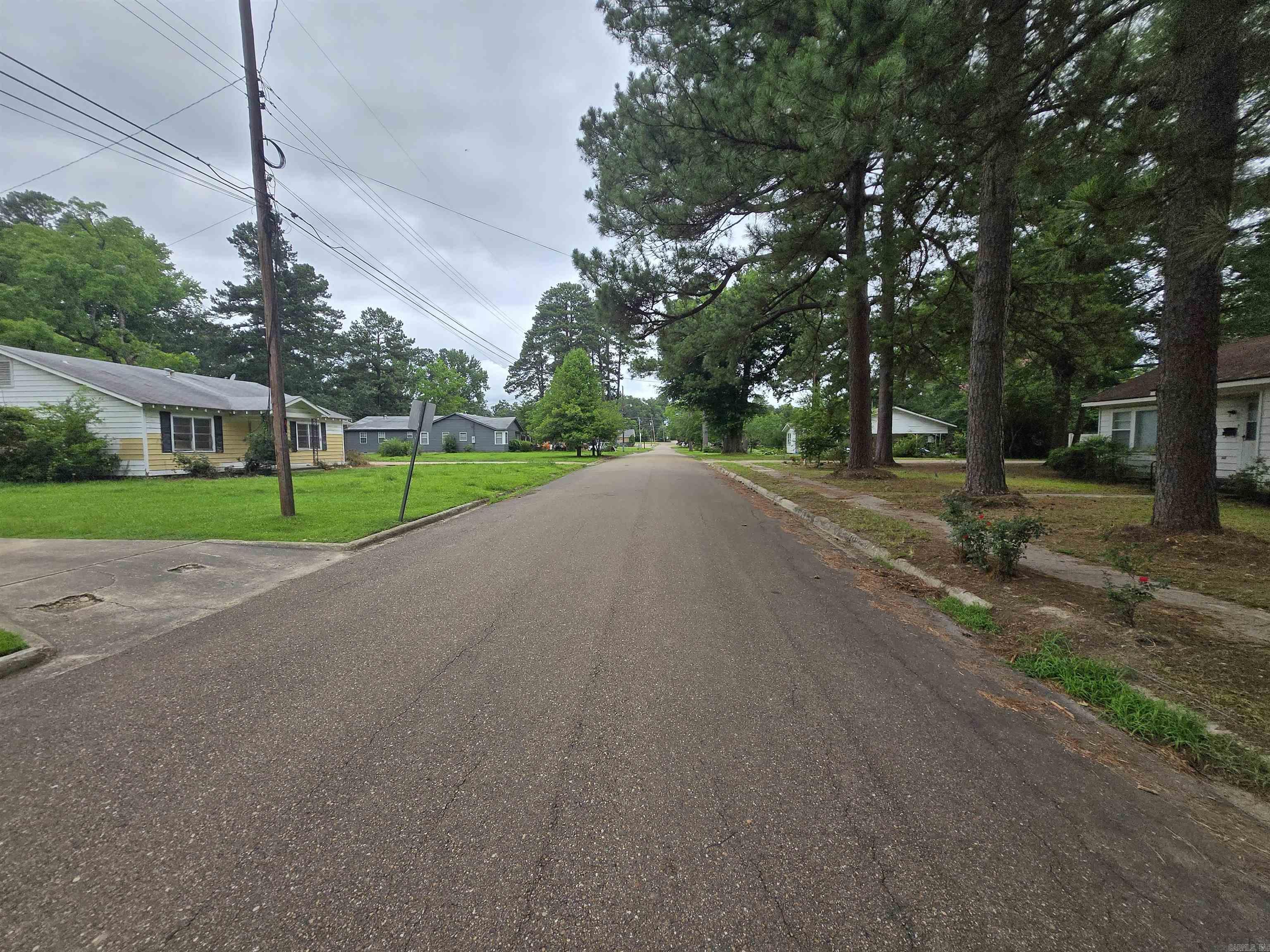106 N Oakley  Fordyce, AR
