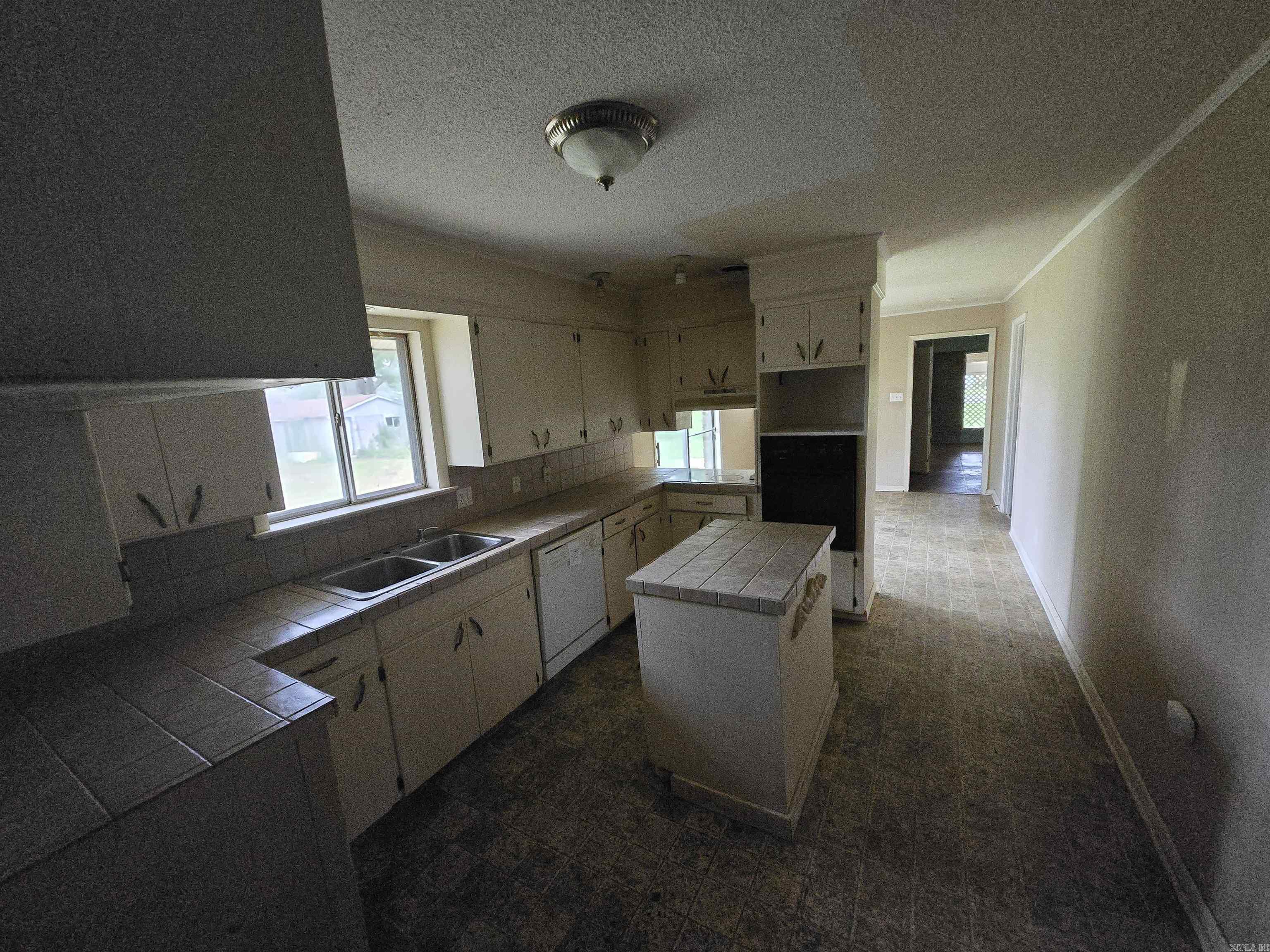 106 N Oakley  Fordyce, AR
