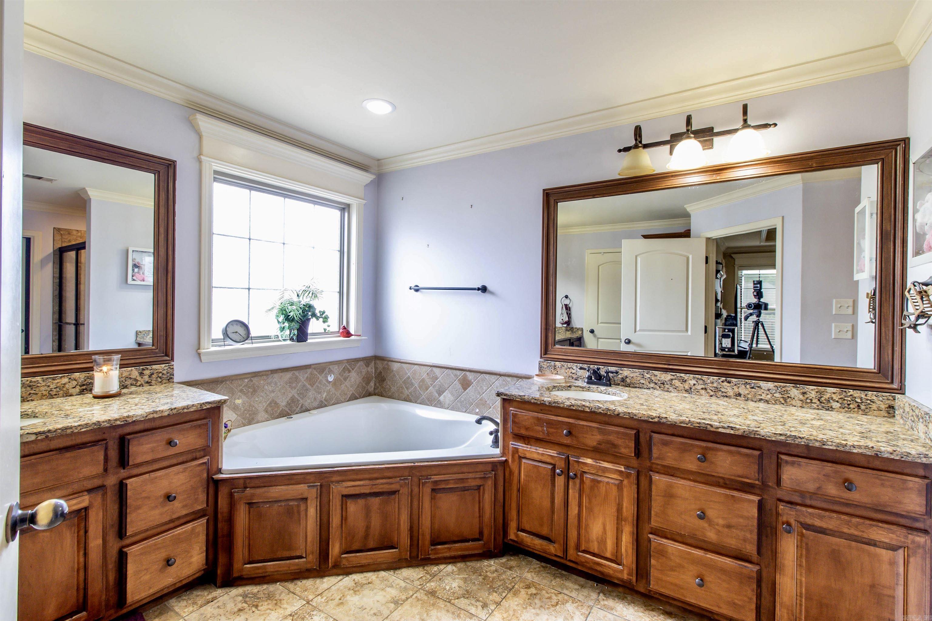1304 Nature Way  Benton, AR