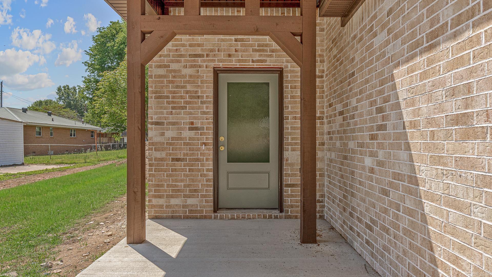 303 hogan  Monette, AR