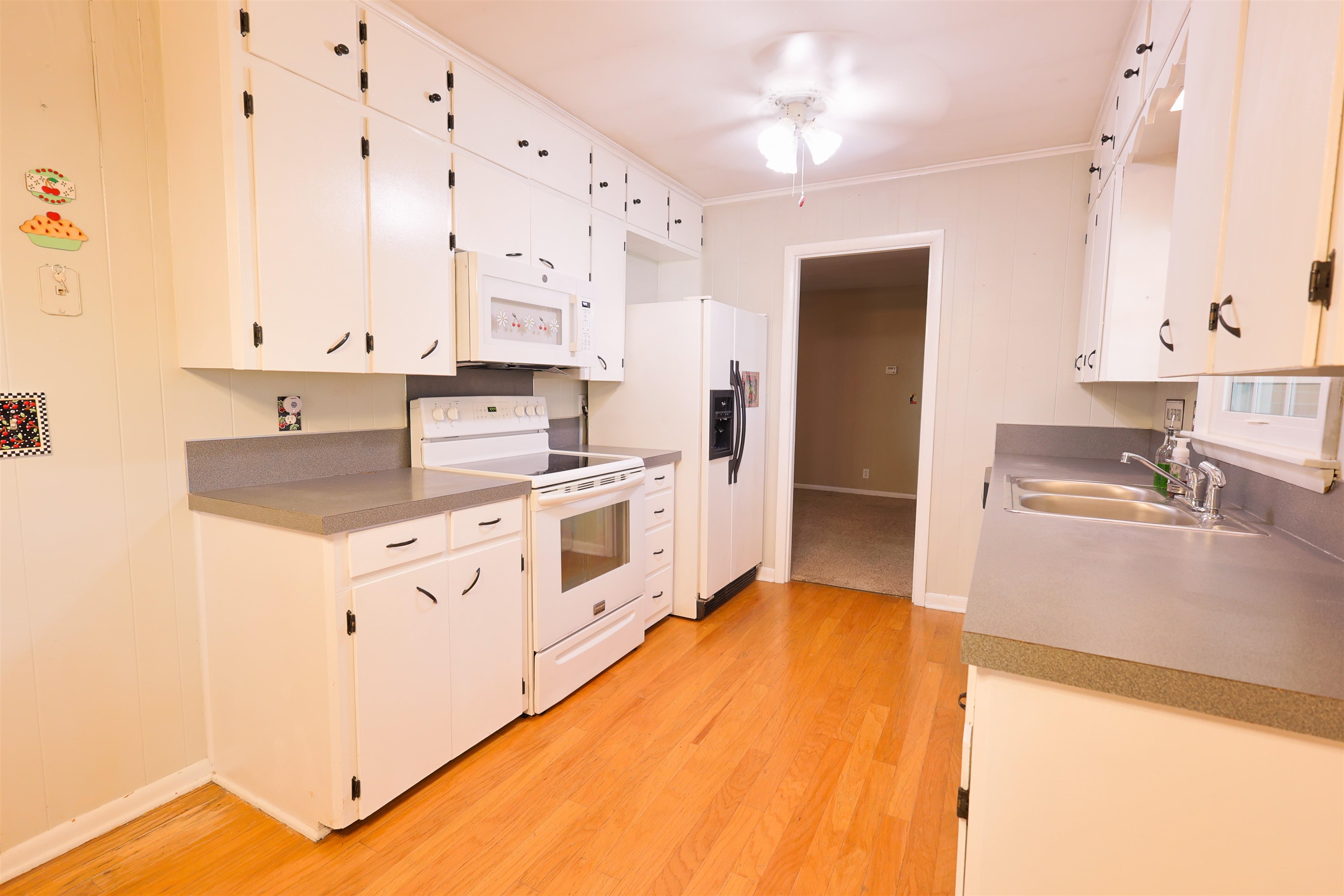 662 College  Melbourne, AR