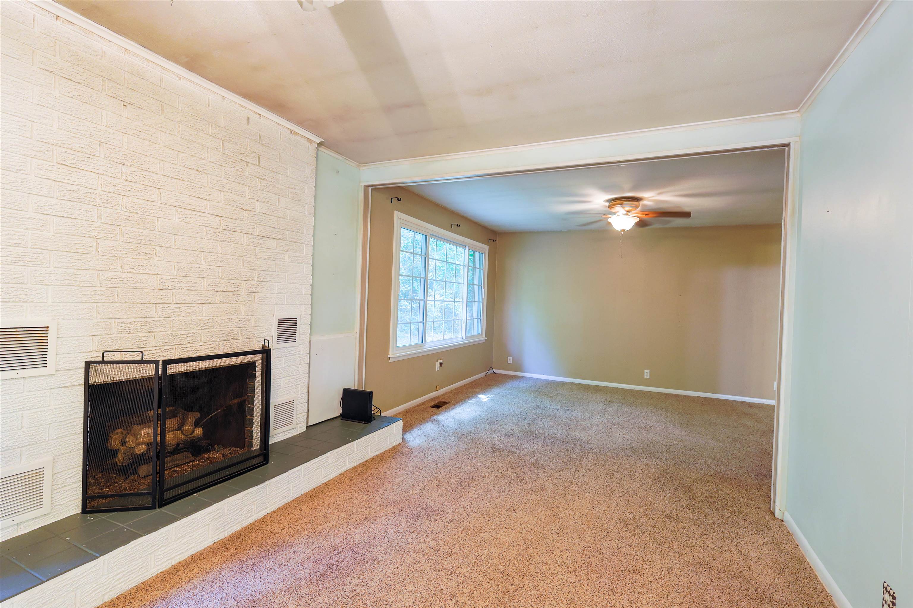 662 College  Melbourne, AR