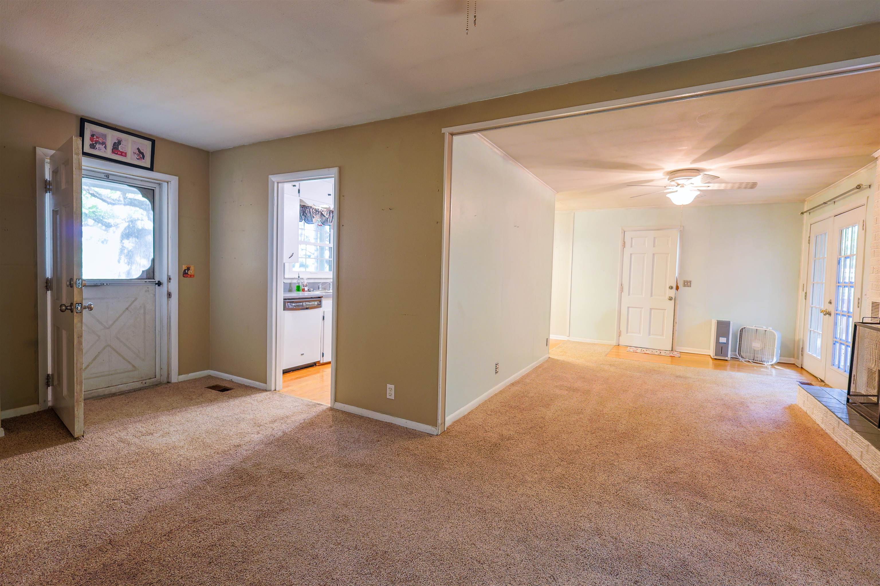 662 College  Melbourne, AR