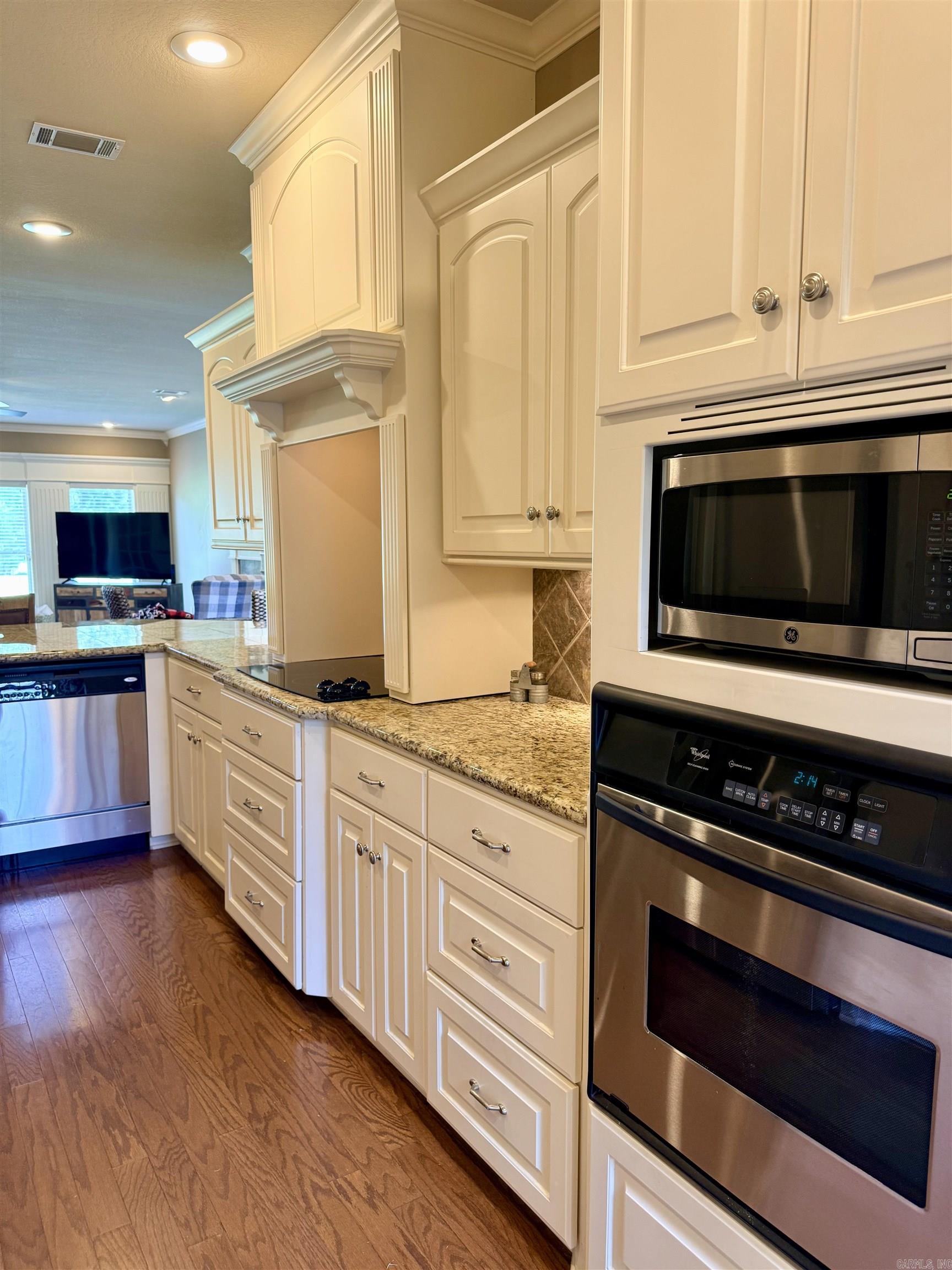 112 Cottage Lake  Searcy, AR
