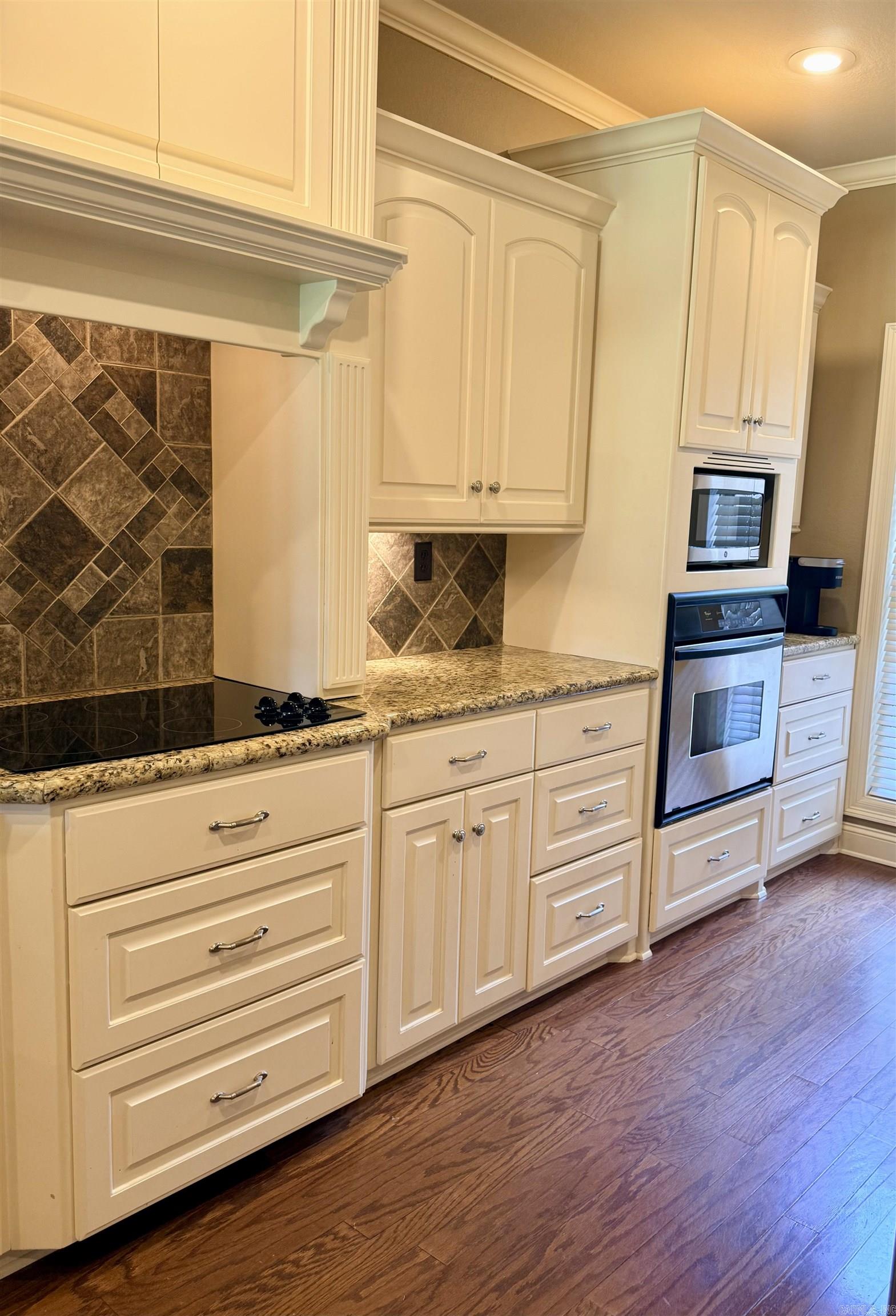 112 Cottage Lake  Searcy, AR