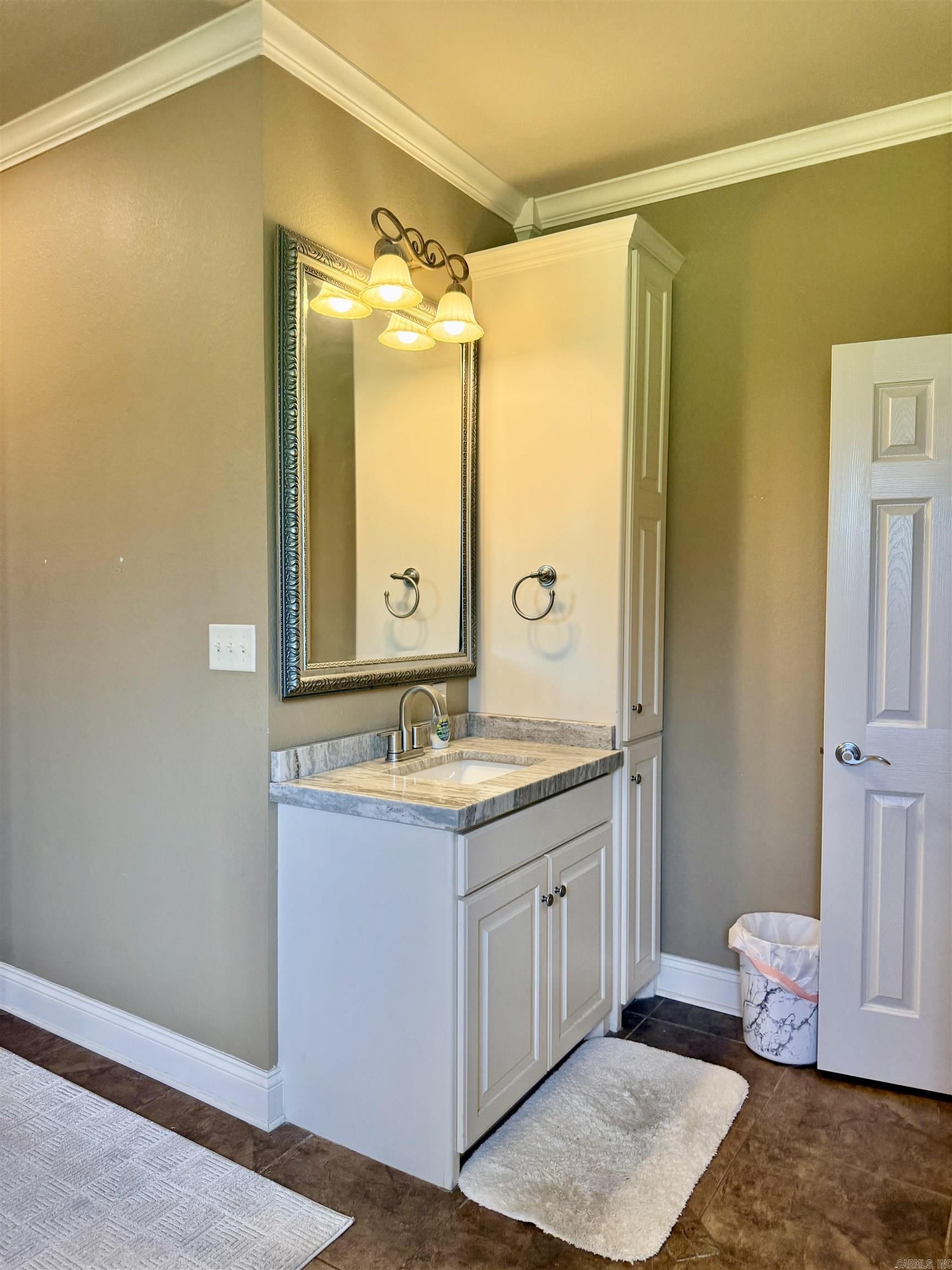 112 Cottage Lake  Searcy, AR