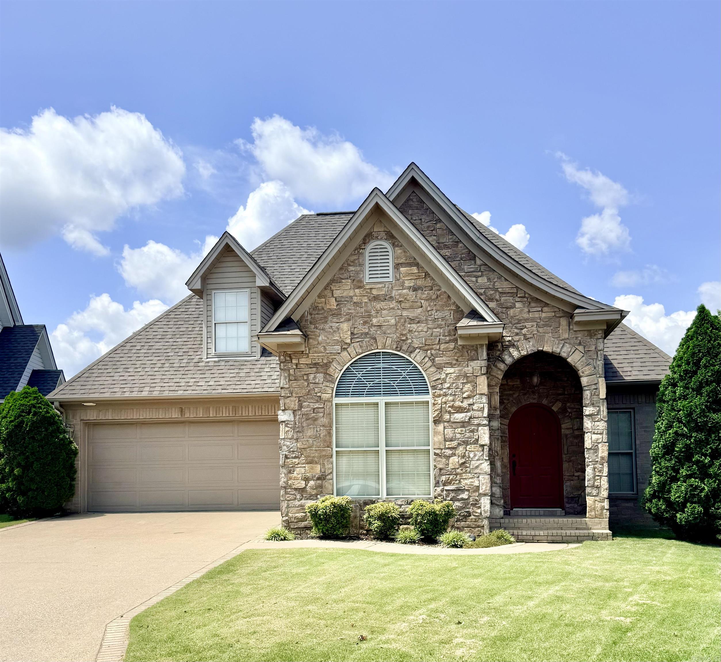 112 Cottage Lake  Searcy, AR