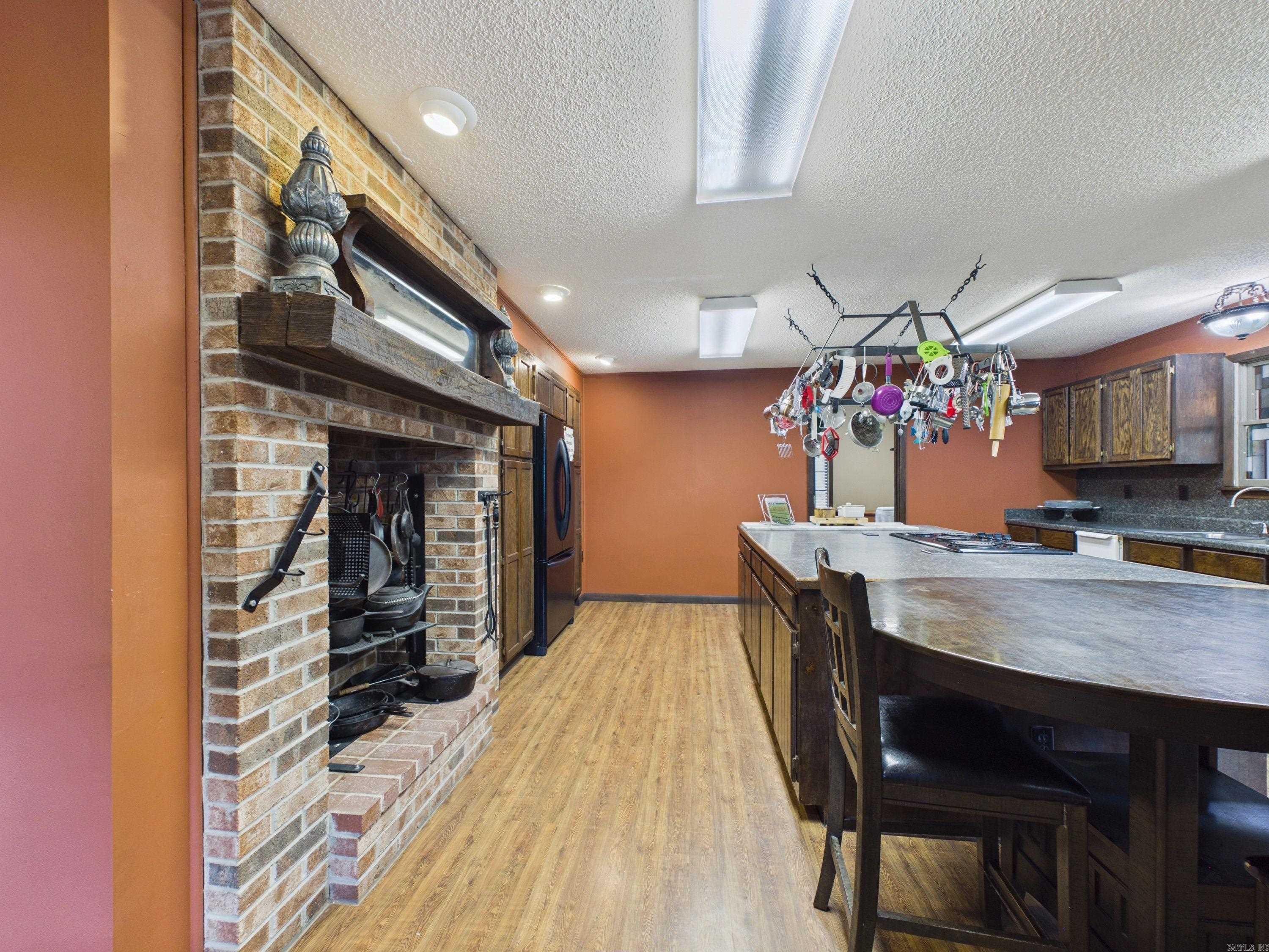444 Cedar Cabin Lane  Calico Rock, AR