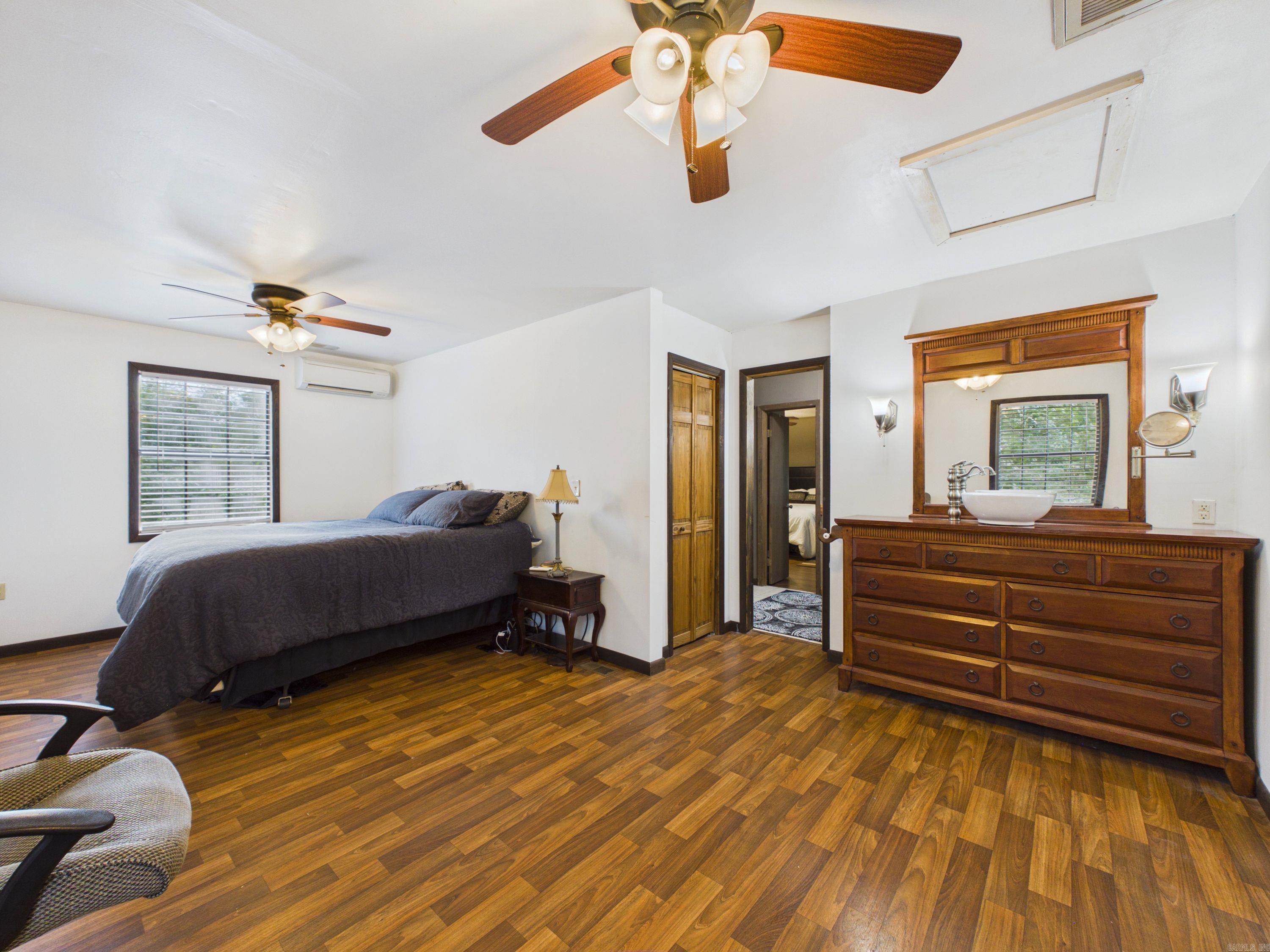 444 Cedar Cabin Lane  Calico Rock, AR