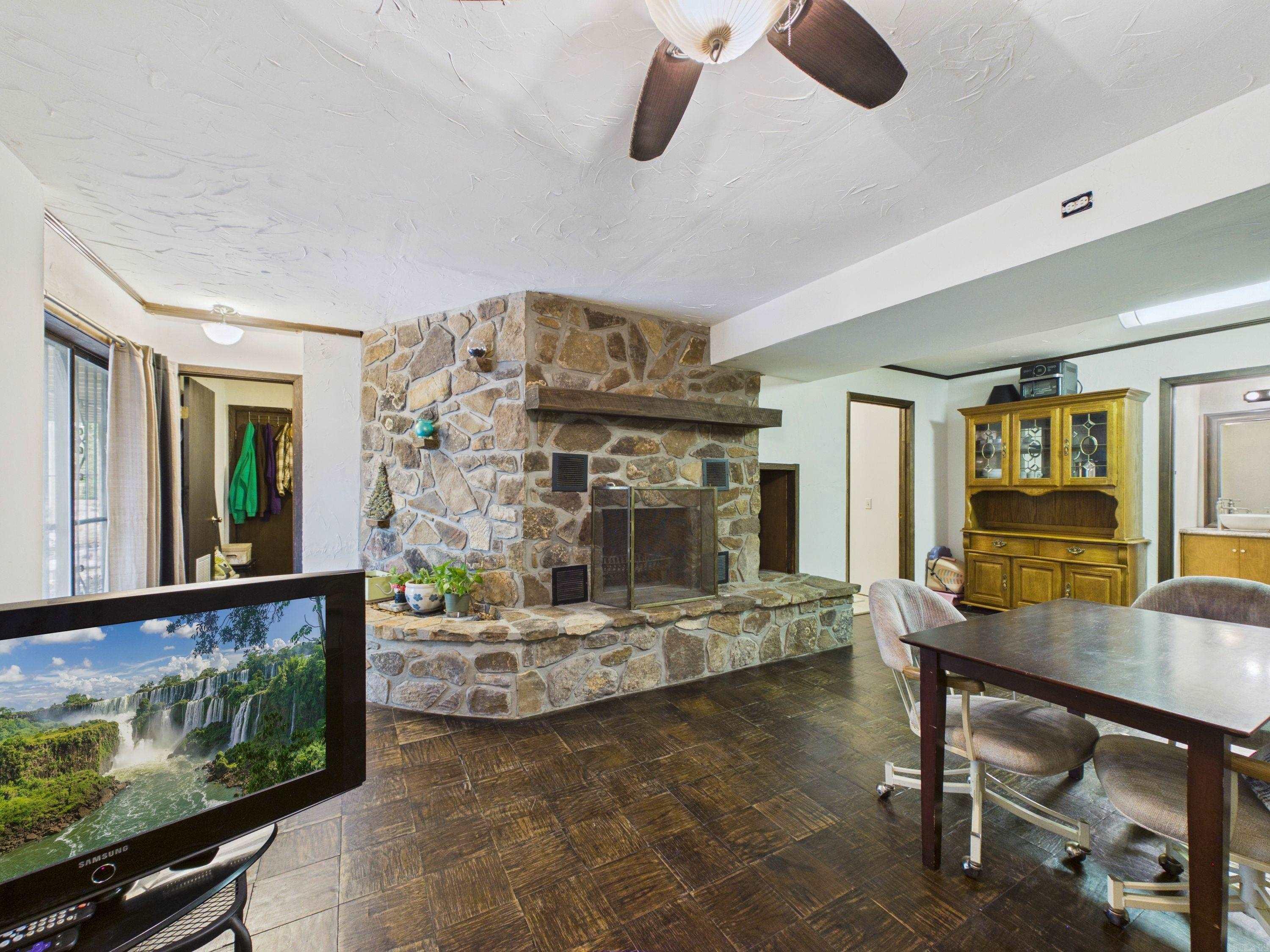 444 Cedar Cabin Lane  Calico Rock, AR