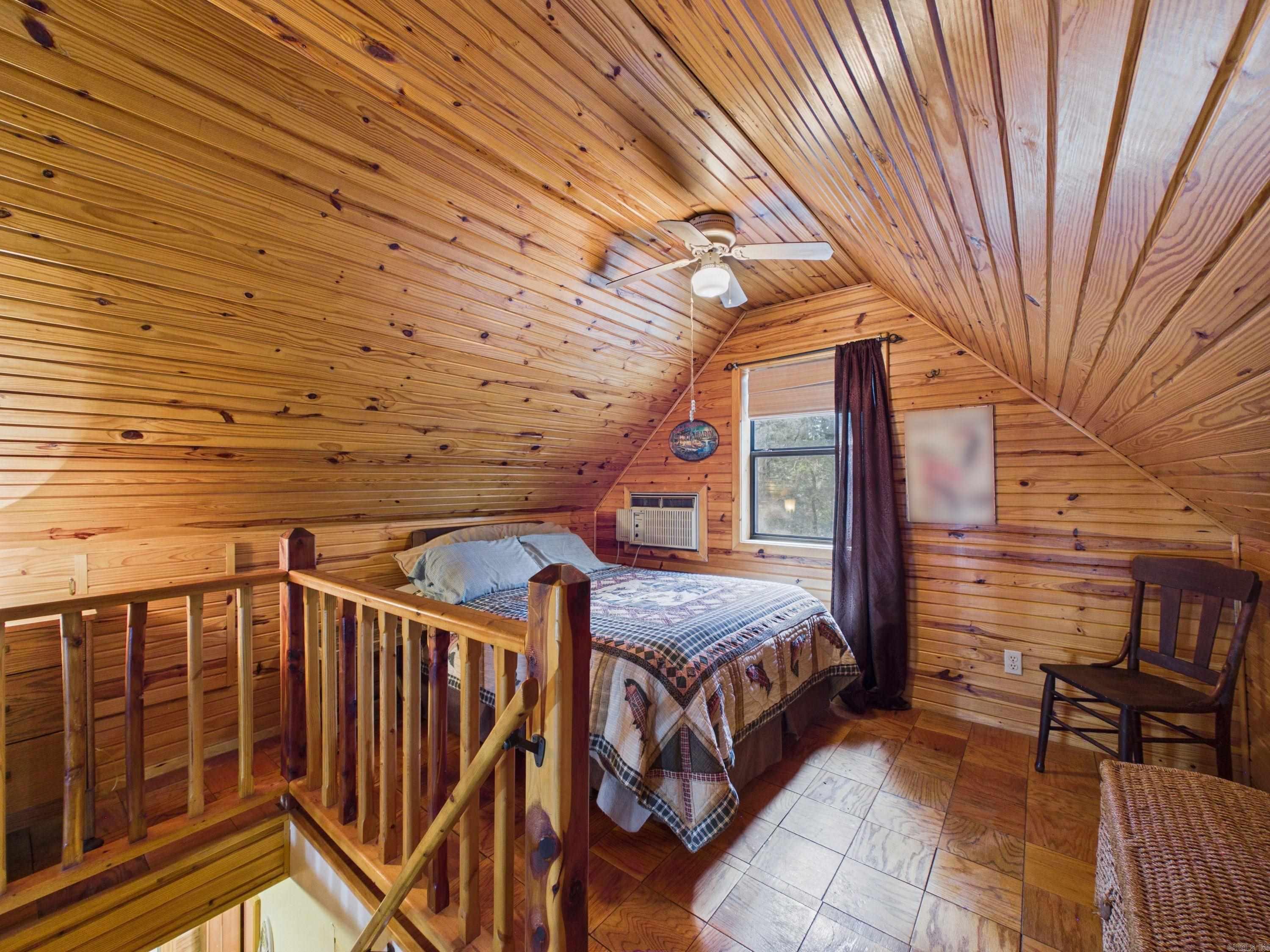 444 Cedar Cabin Lane  Calico Rock, AR