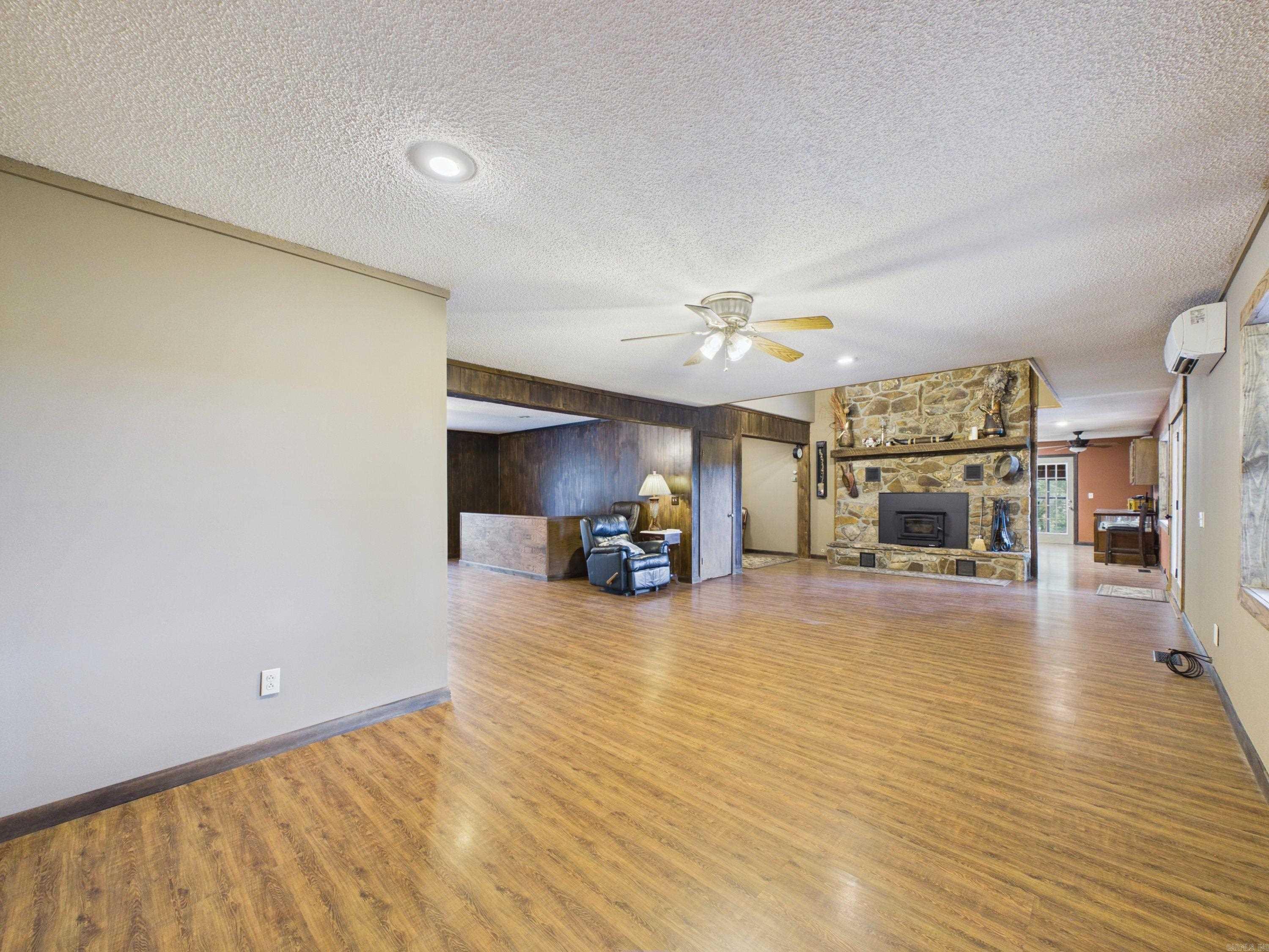 444 Cedar Cabin Lane  Calico Rock, AR
