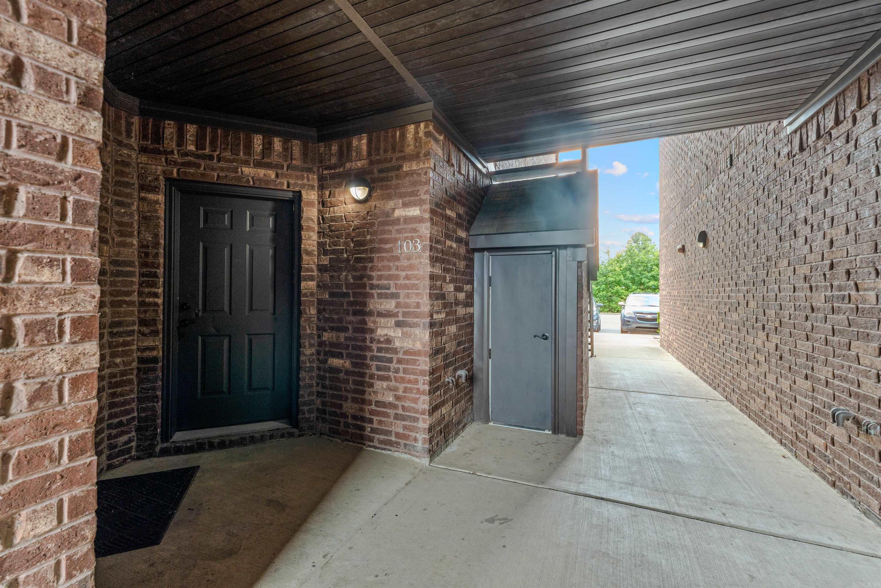 1930 N Reynolds rd.  Bryant, AR
