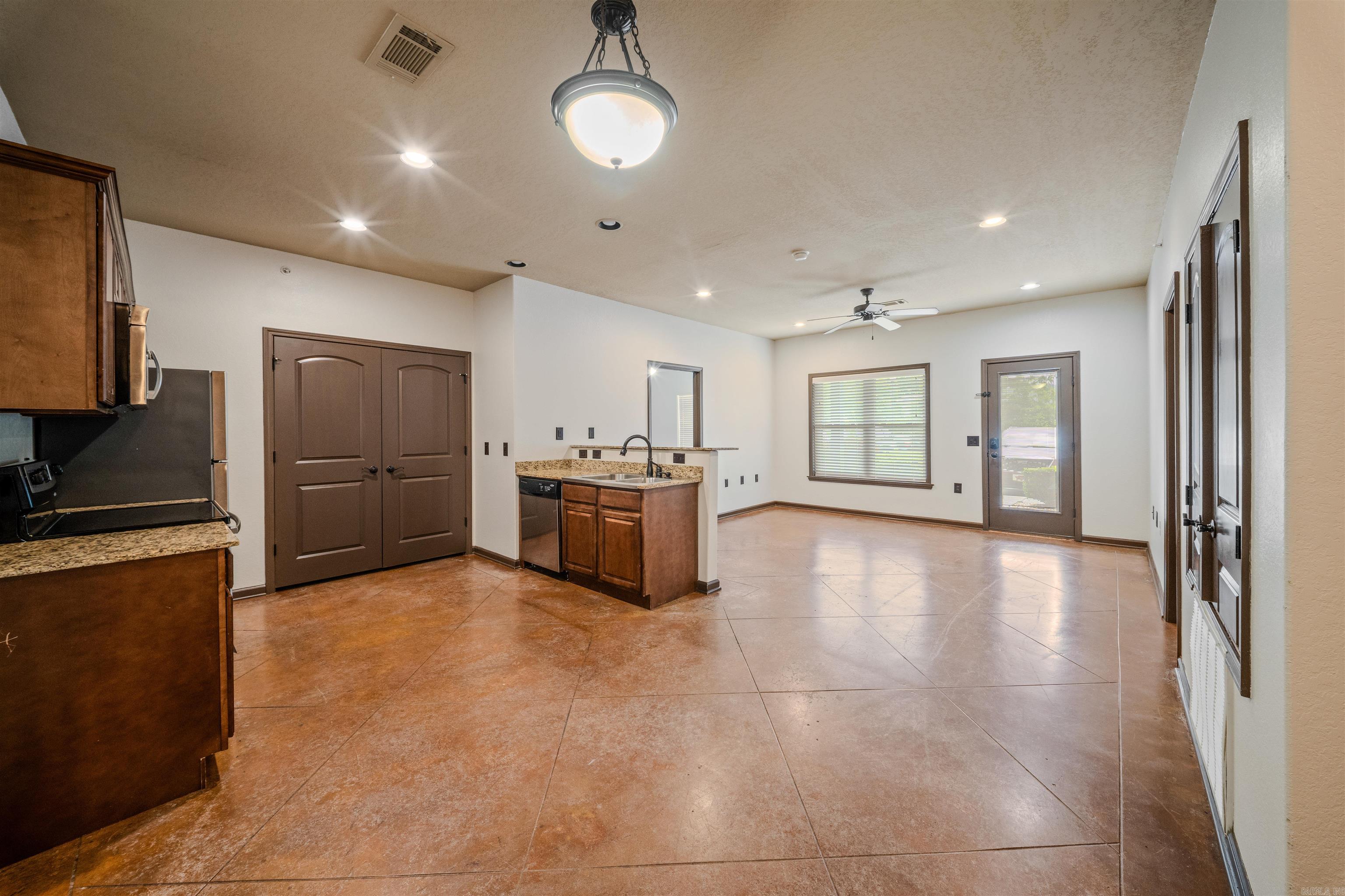 1930 N Reynolds rd.  Bryant, AR