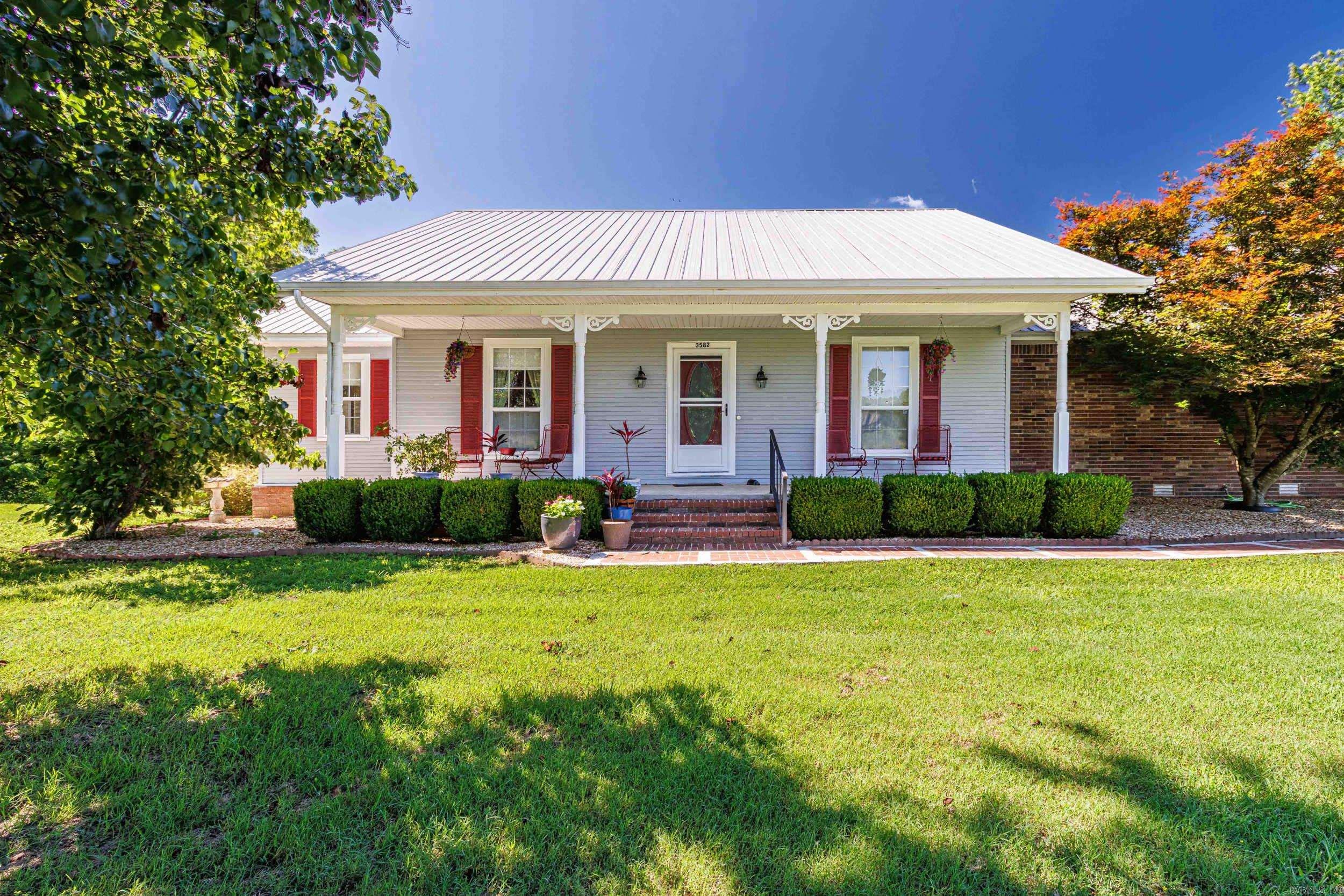 3582 Riverview  Norfork, AR