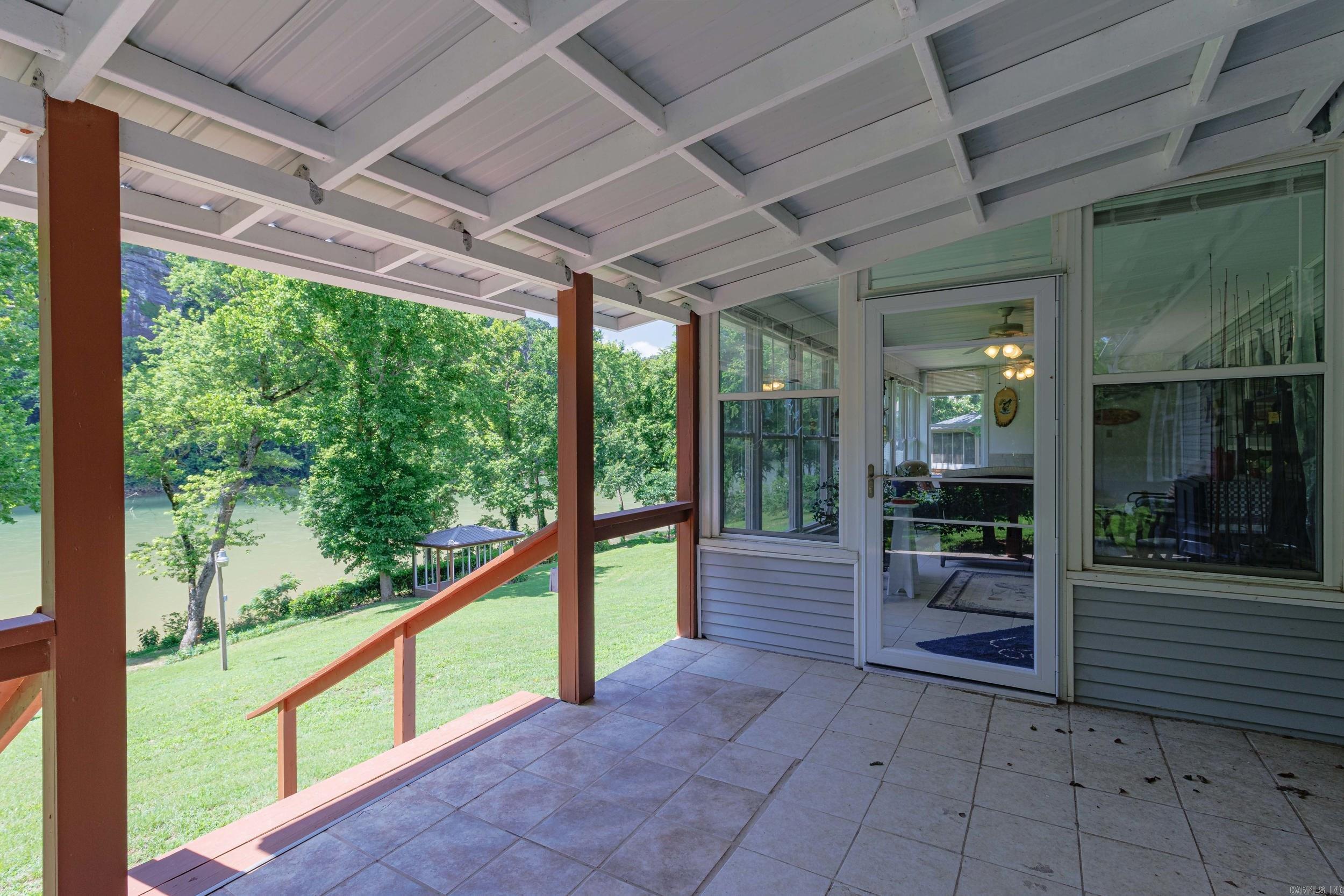3582 Riverview  Norfork, AR