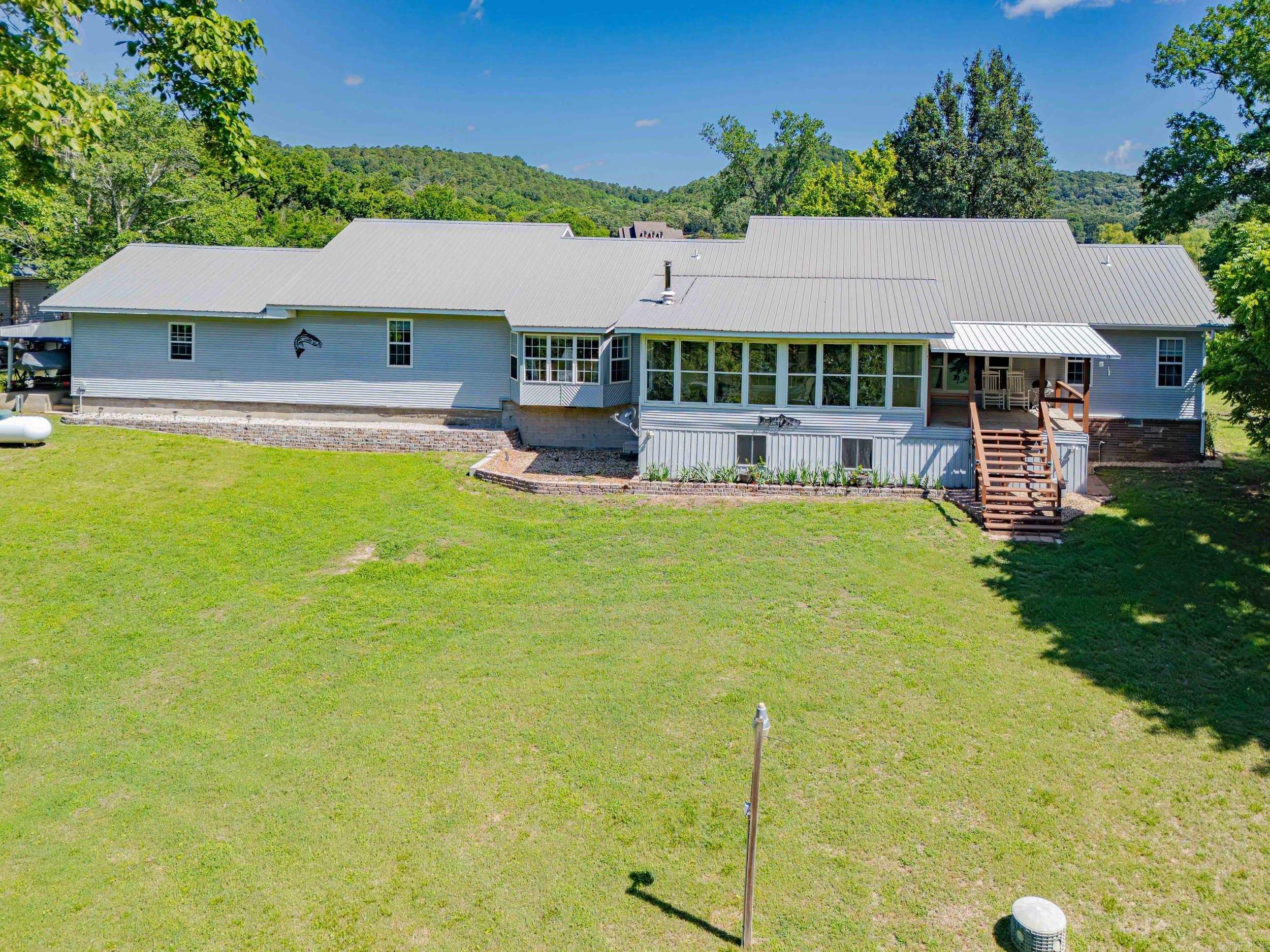 3582 Riverview  Norfork, AR