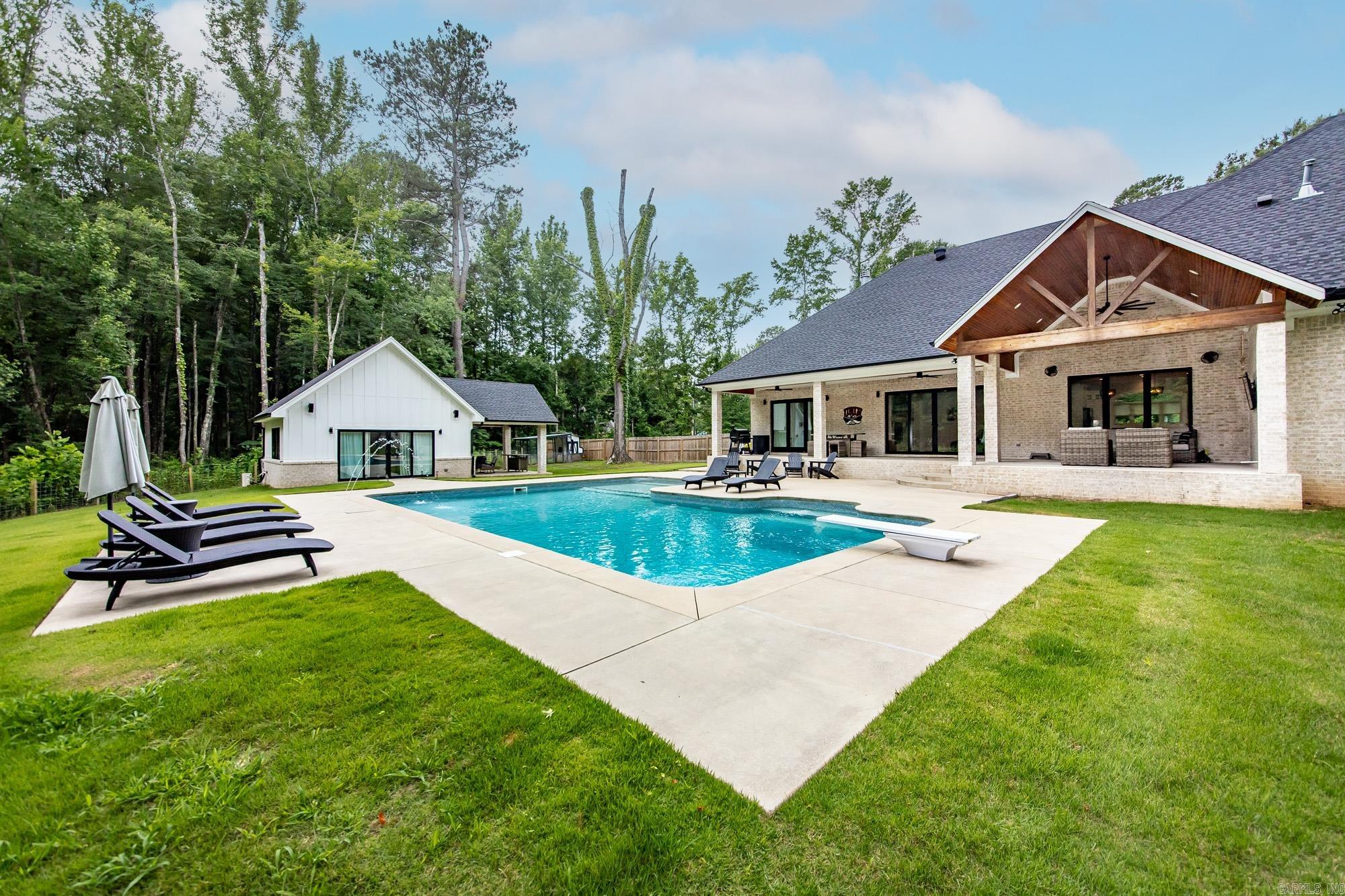 29 Woody  Cabot, AR