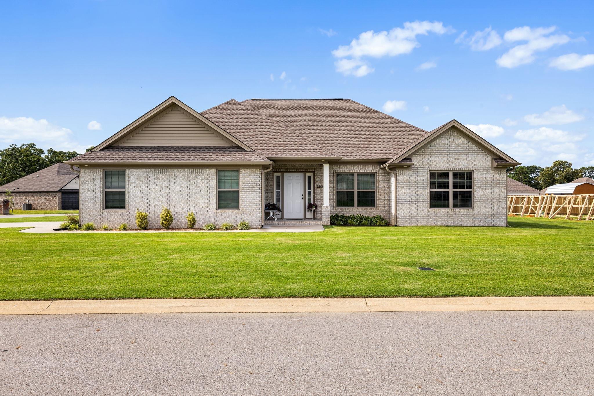 1208 Ridgefield Circle