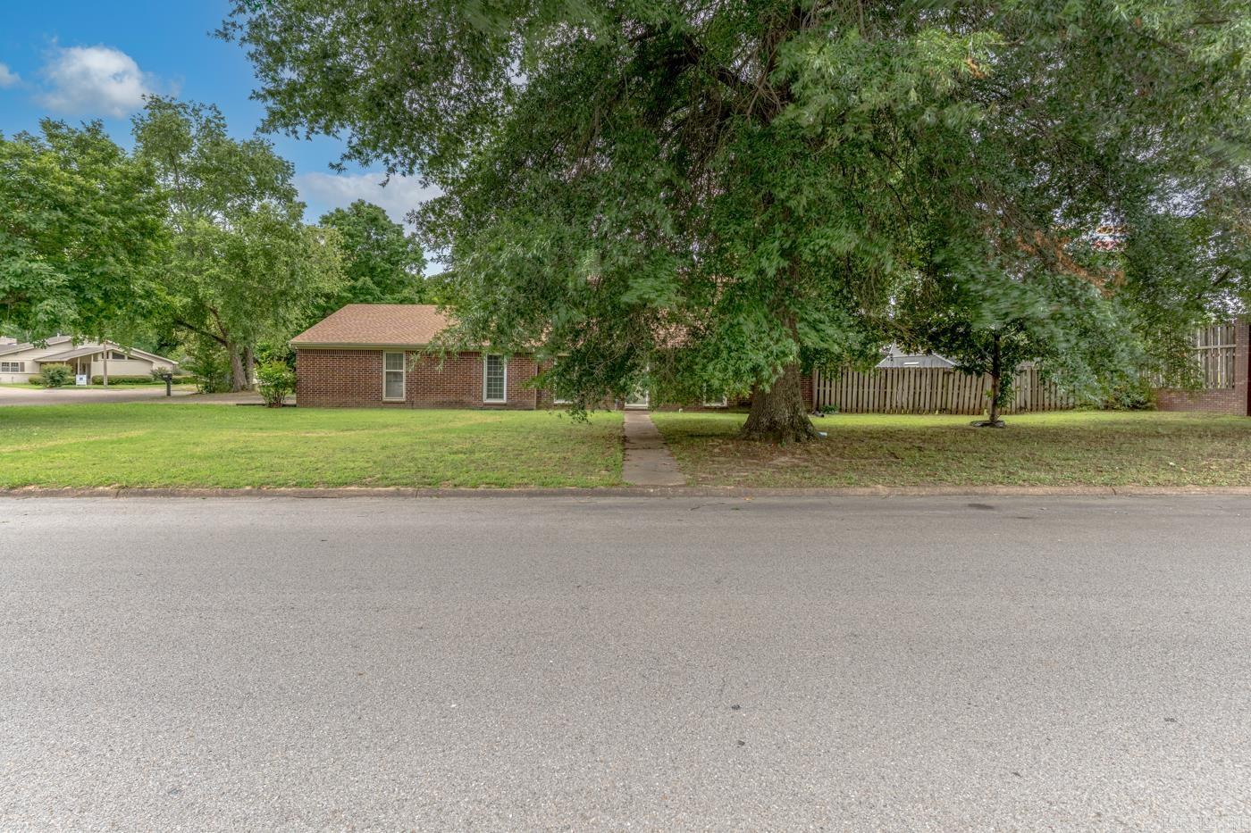 601 W Stroud St  Jonesboro, AR