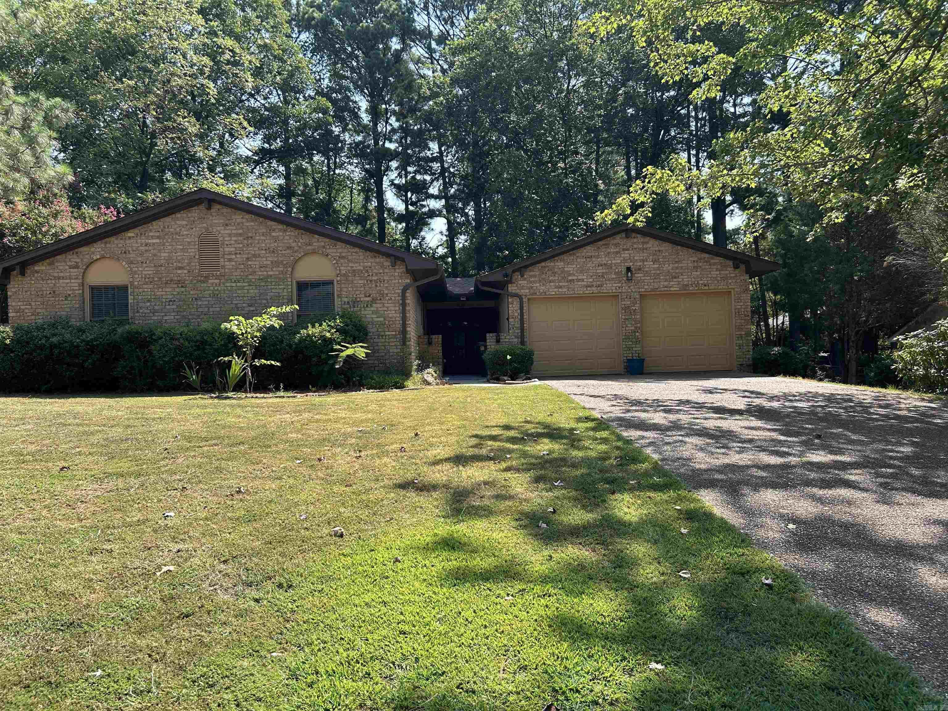2104  Indian Trails  Jonesboro, AR