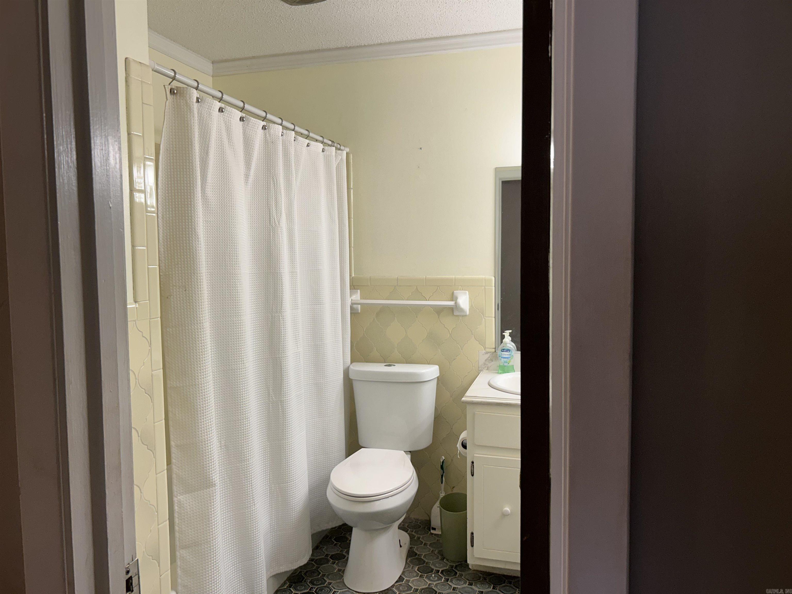 2104 Indian Trails  Jonesboro, AR