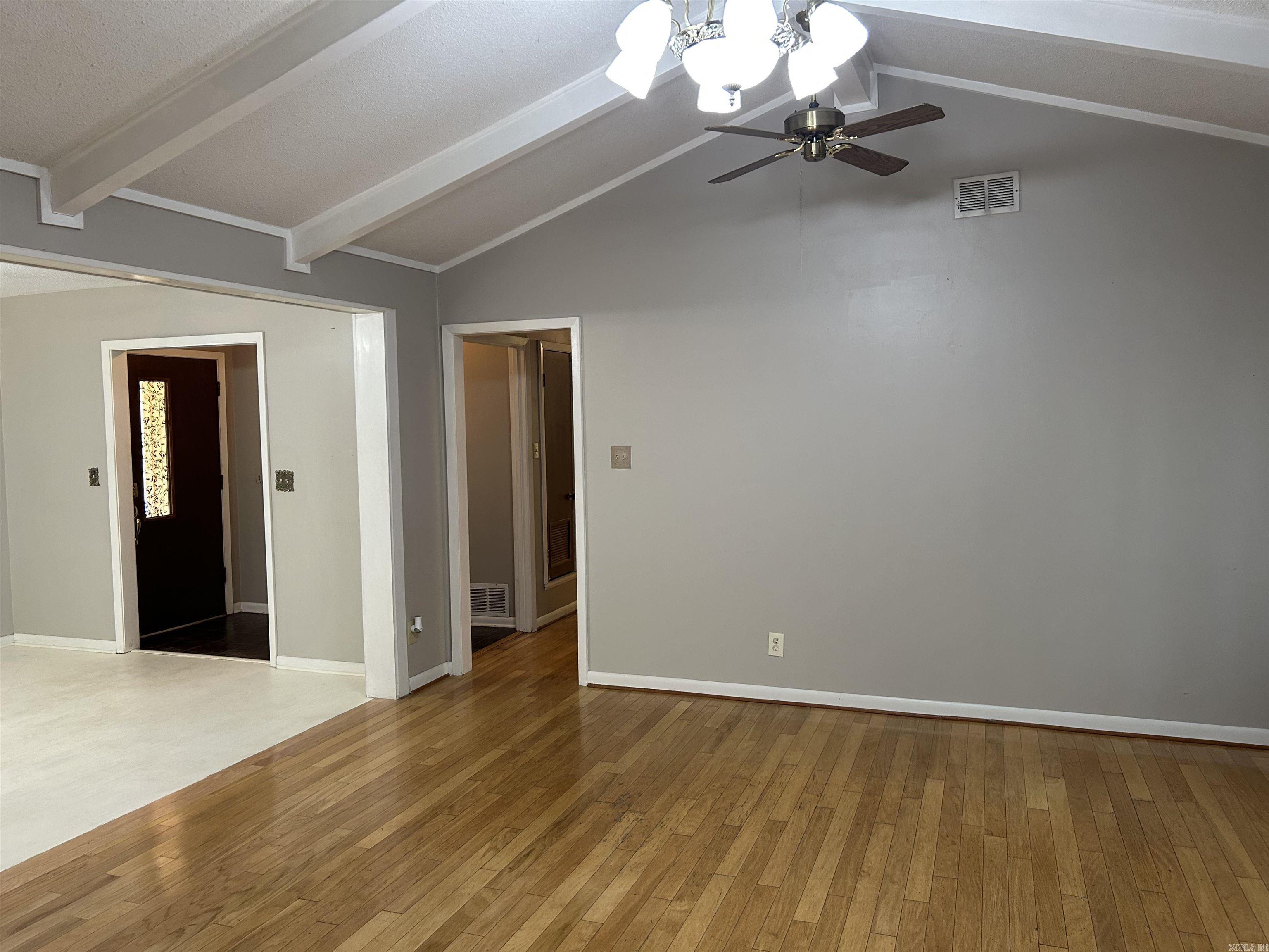 2104 Indian Trails  Jonesboro, AR
