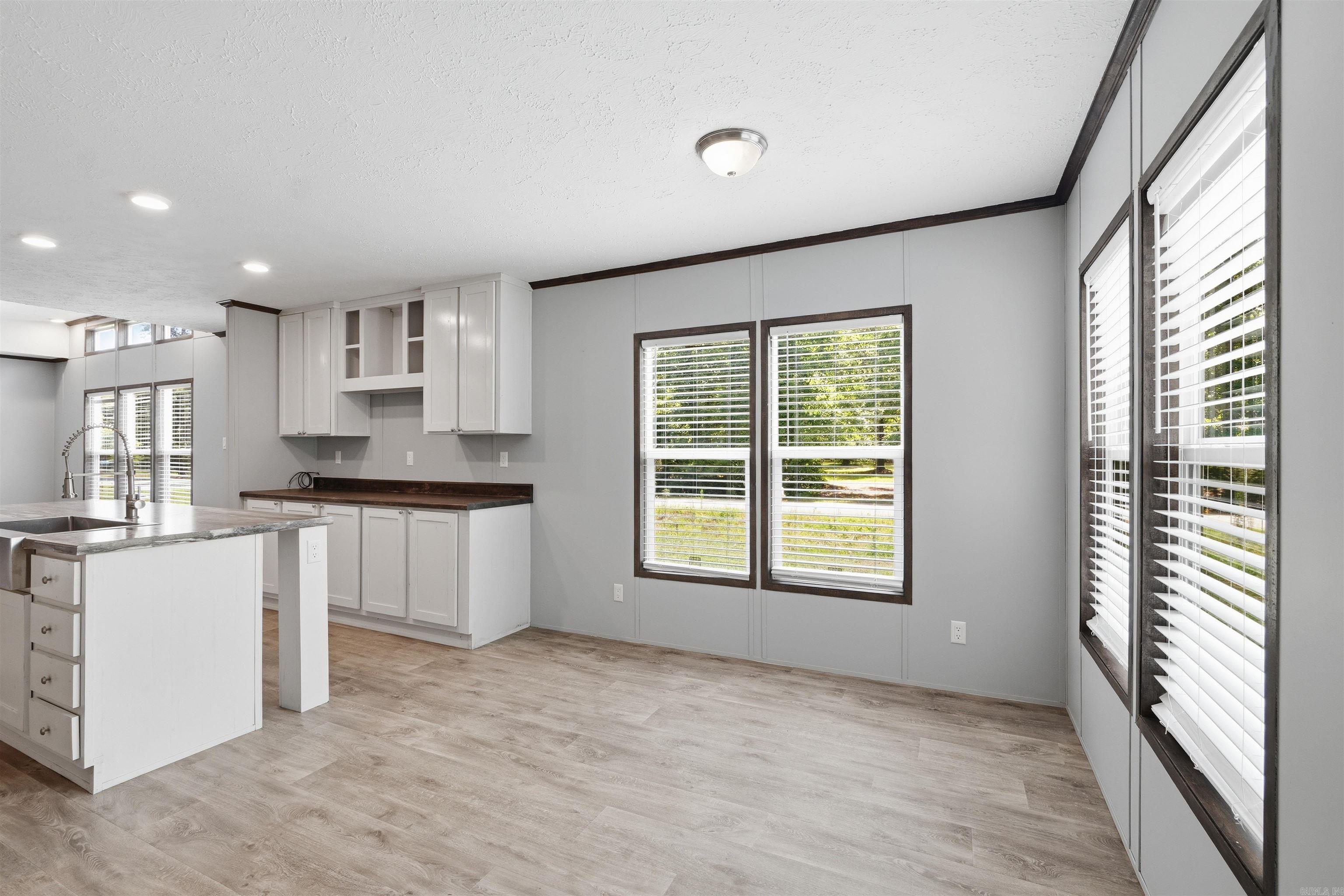 7612 Old Warren  Pine Bluff, AR