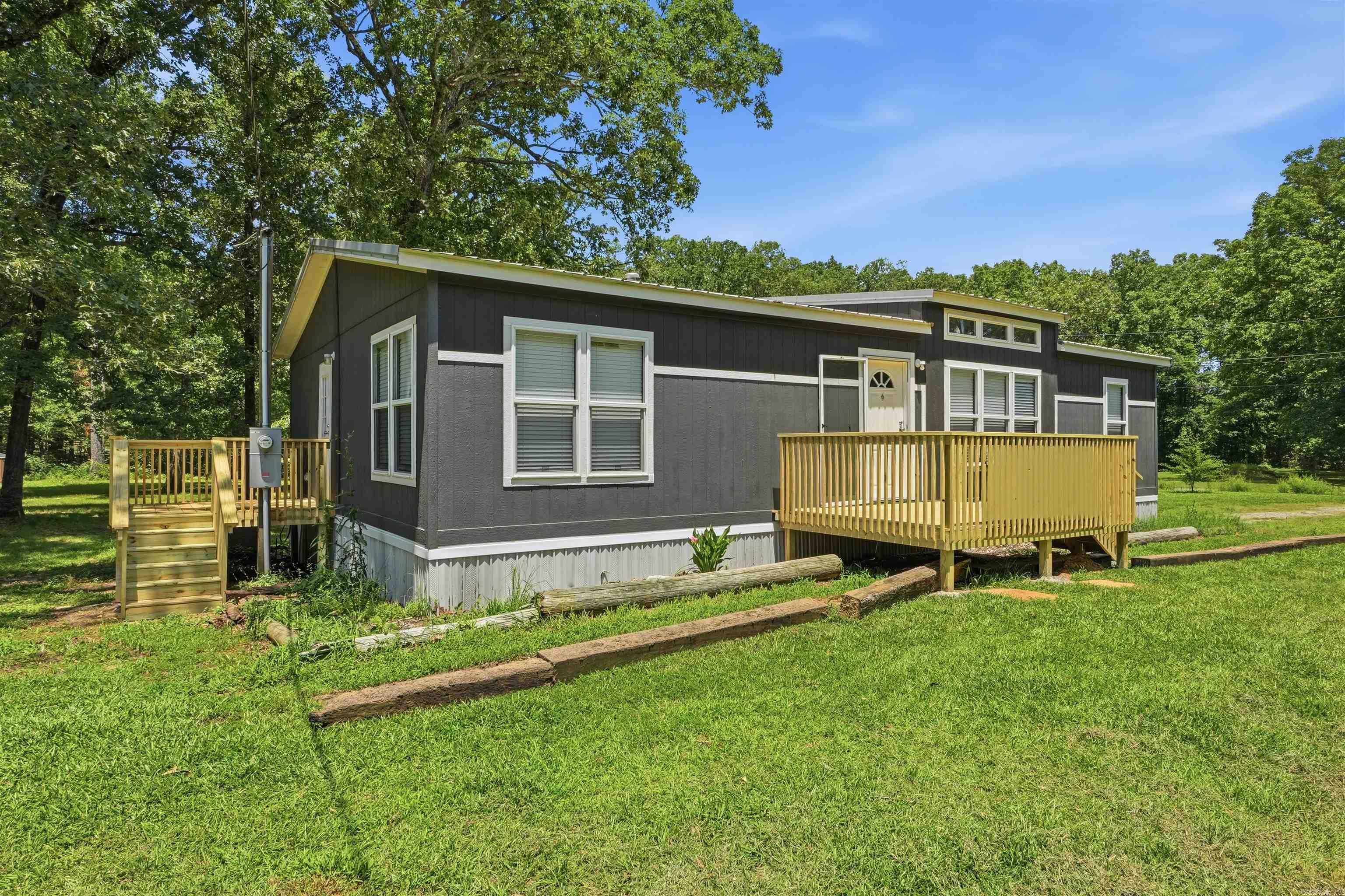 7612 Old Warren  Pine Bluff, AR