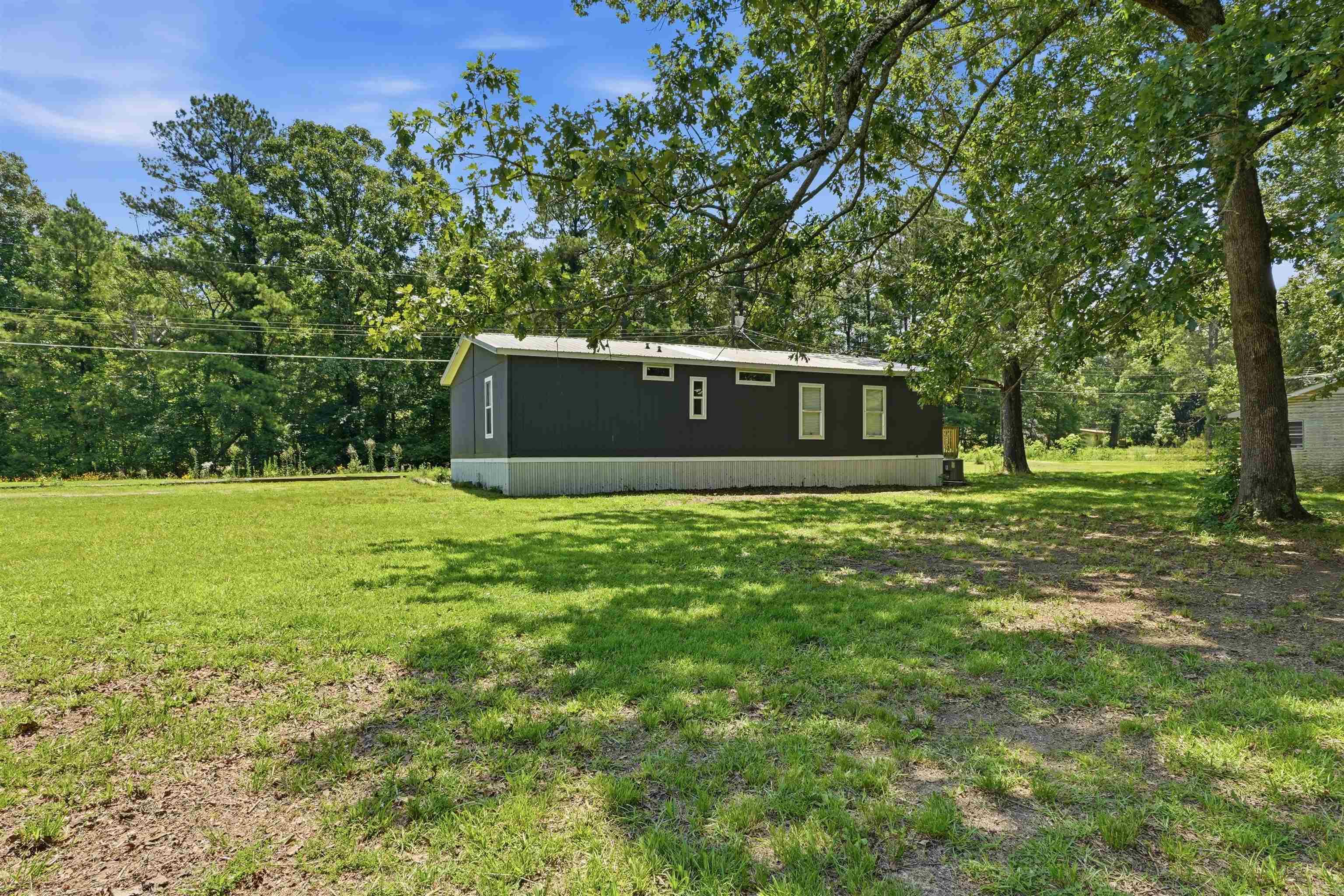 7612 Old Warren  Pine Bluff, AR