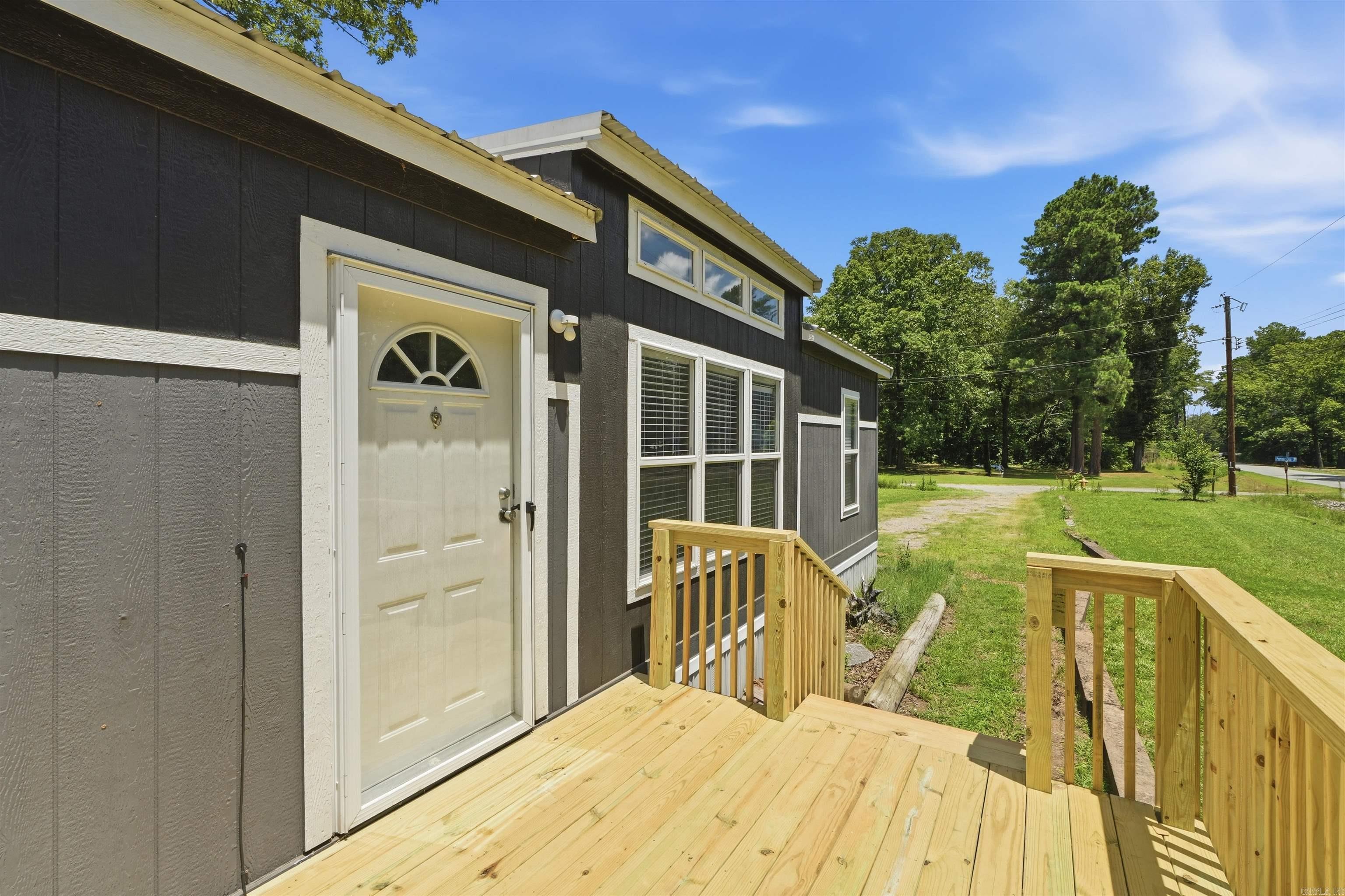 7612 Old Warren  Pine Bluff, AR