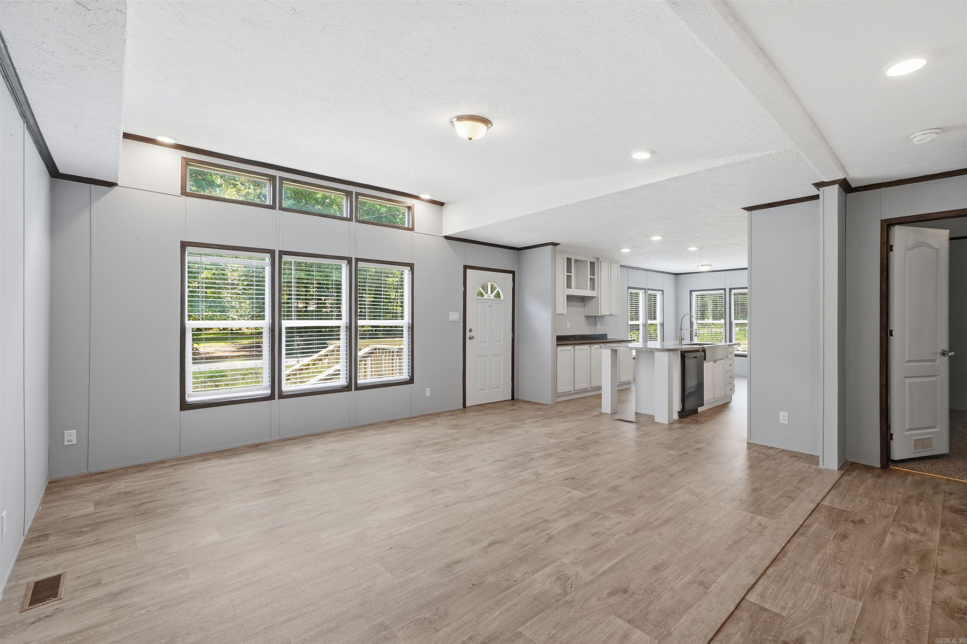 7612 Old Warren  Pine Bluff, AR