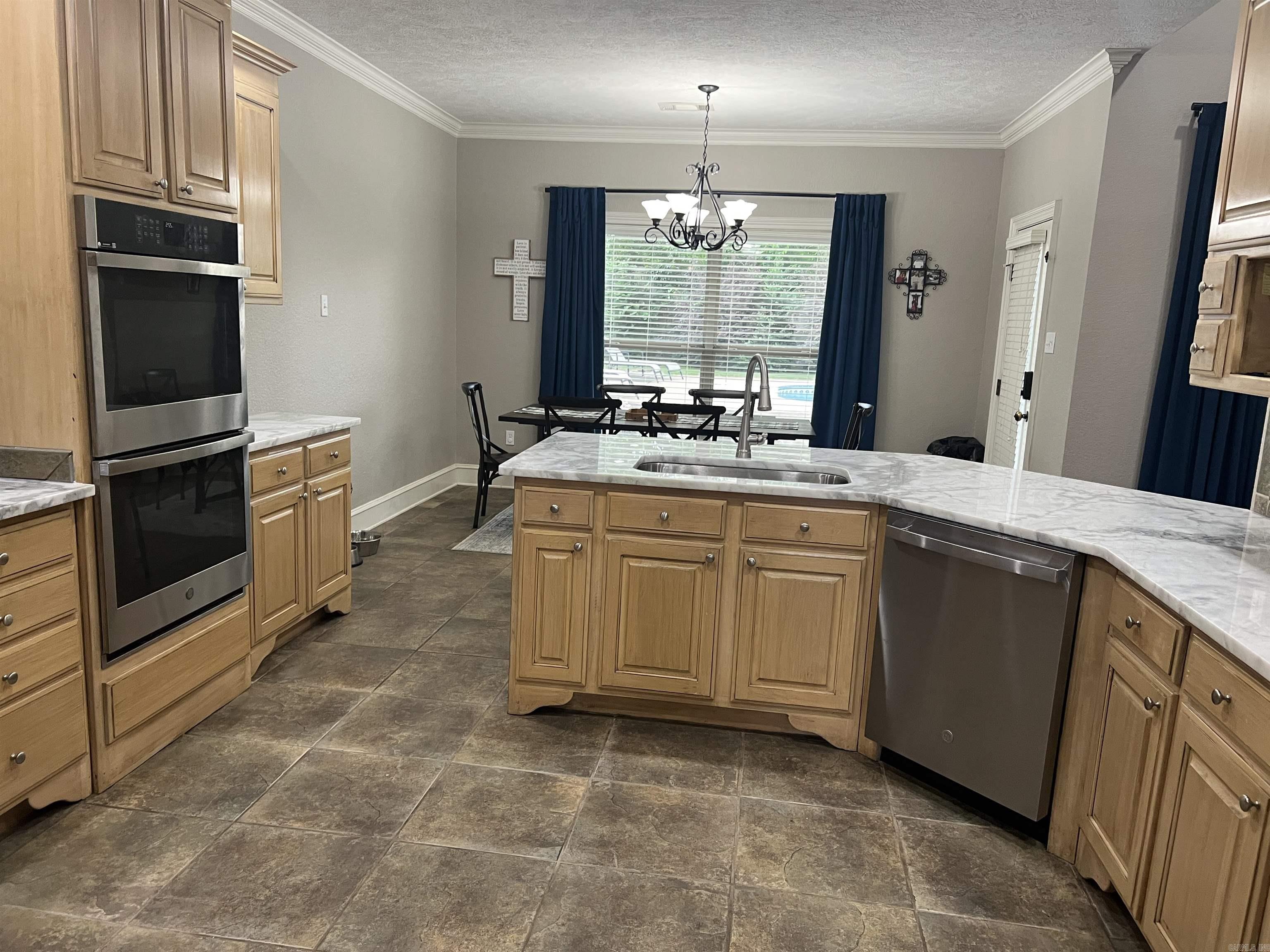 865 Cordoba  Conway, AR