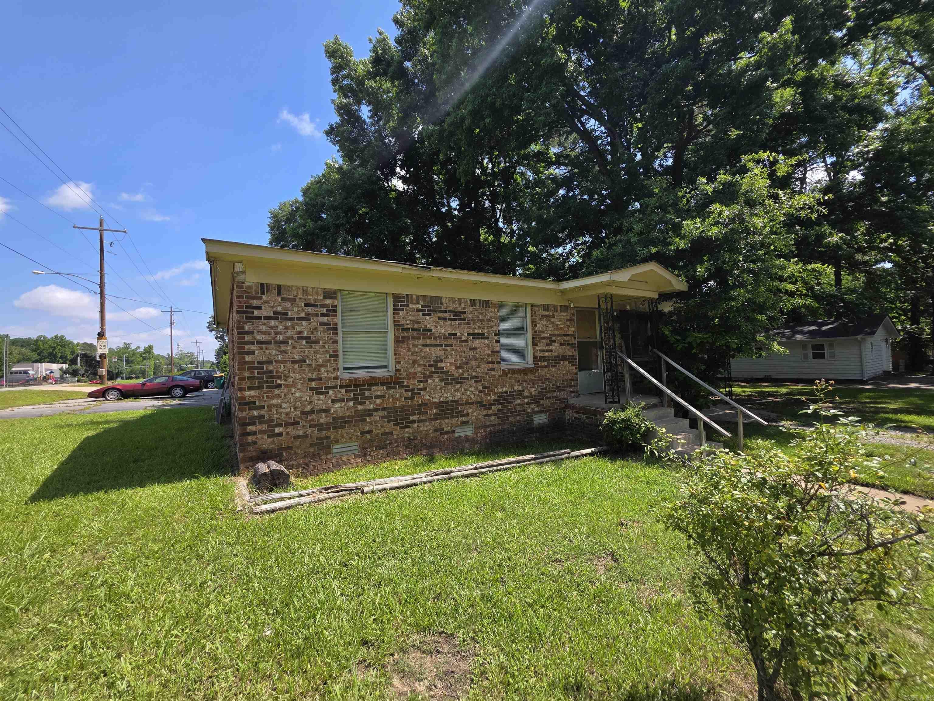 7524 Shady Grove  Little Rock, AR