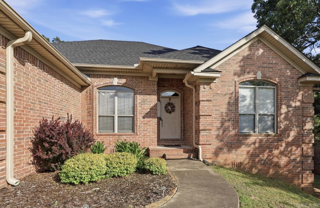 105 Summit Valley Cir  Maumelle, AR