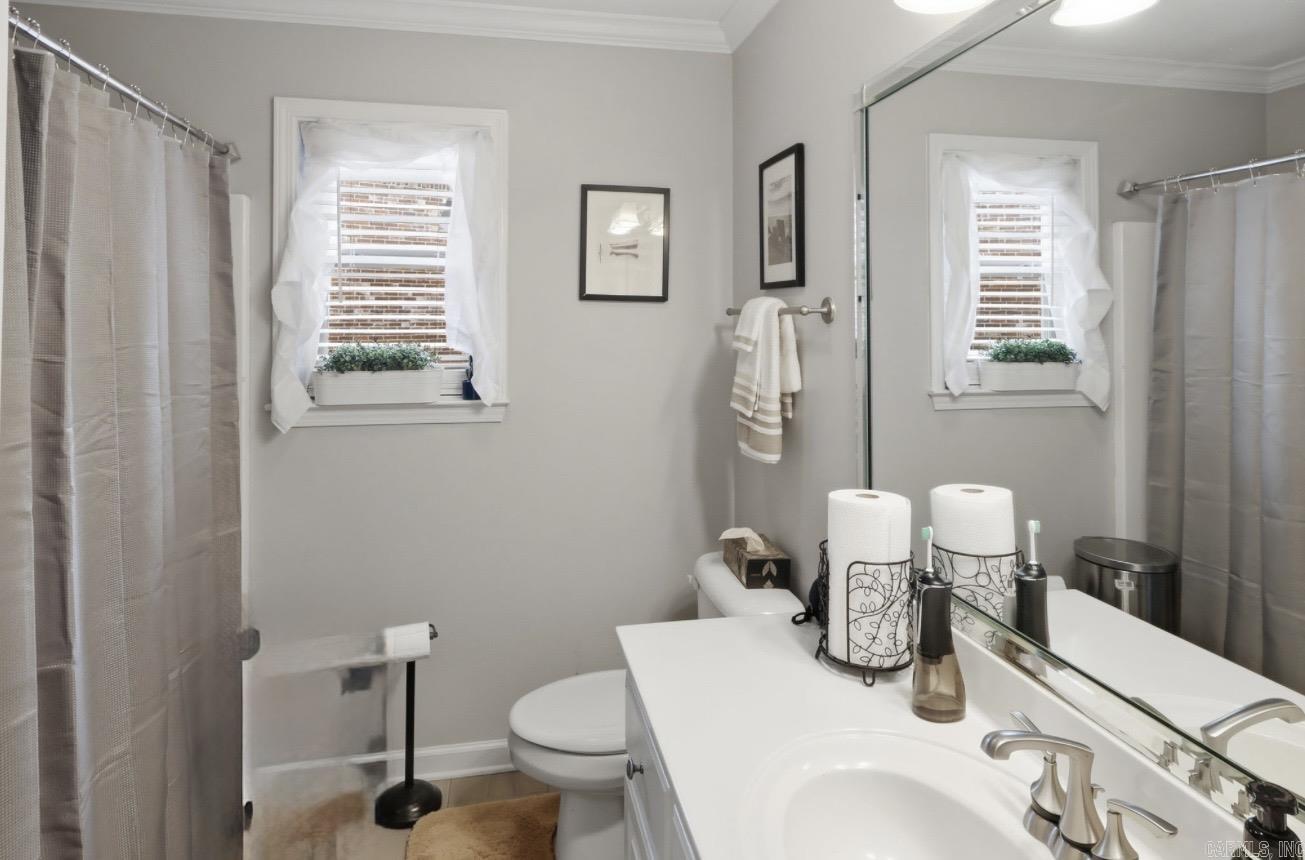 105 Summit Valley Cir  Maumelle, AR