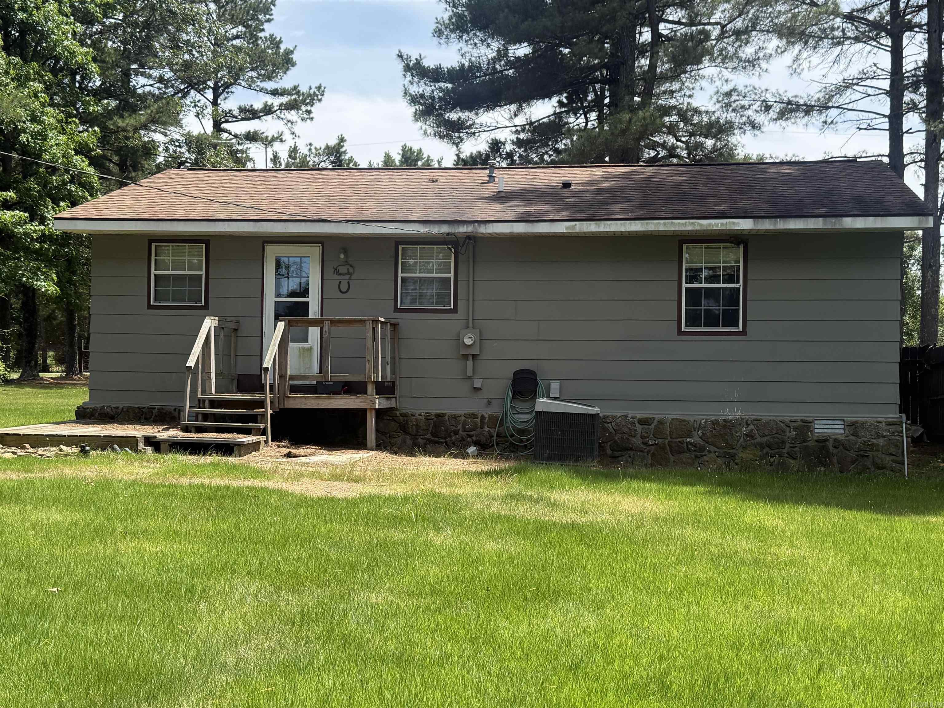 245 Berry  Concord, AR