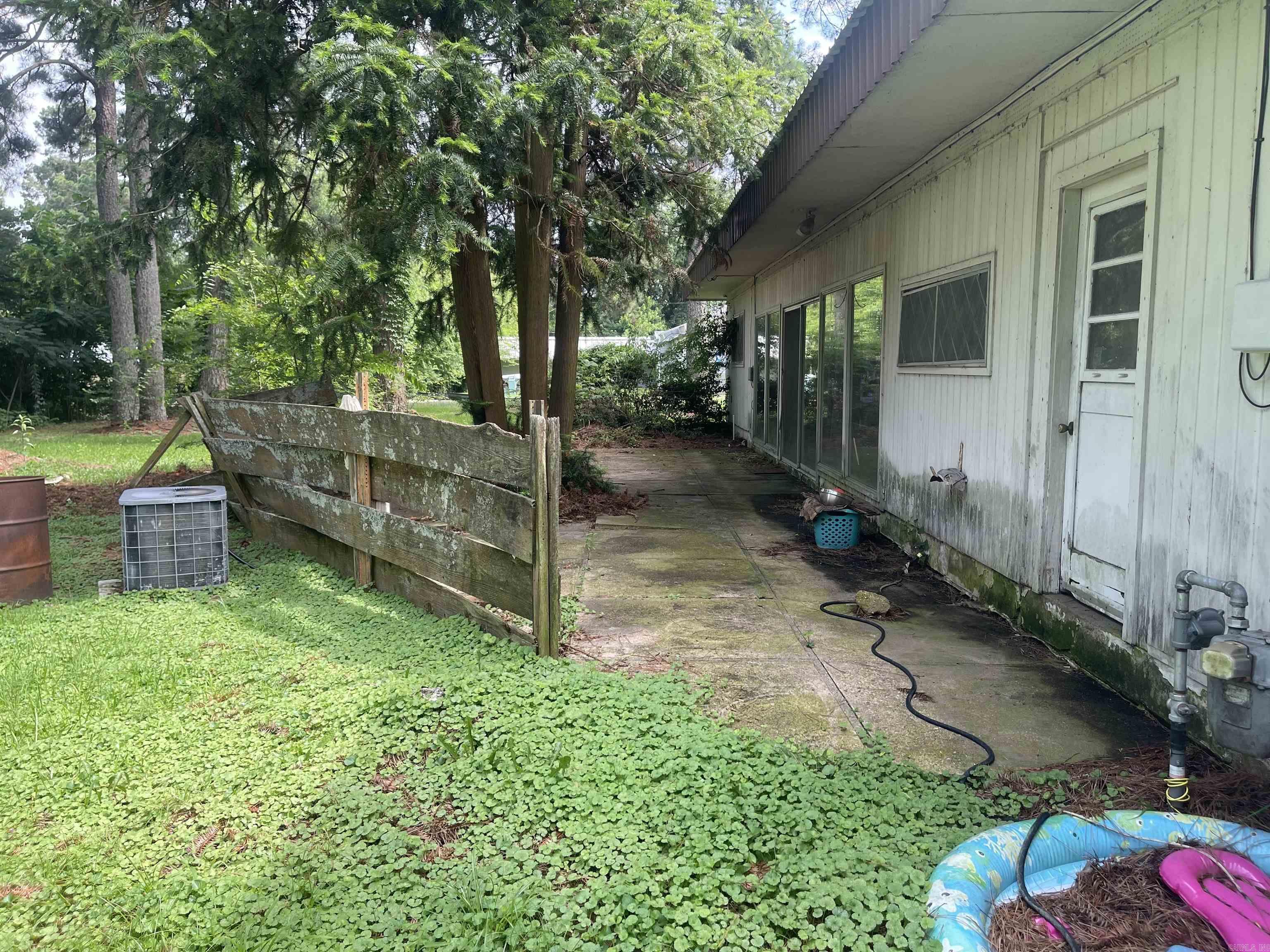 121 S Seventh  De Queen, AR