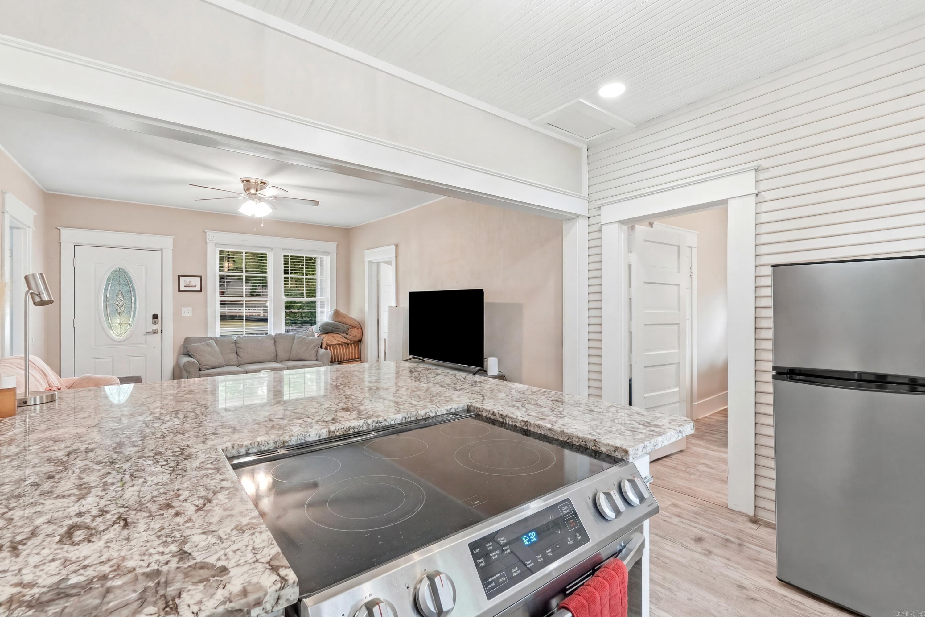 1917 College Avenue Conway, AR 72034