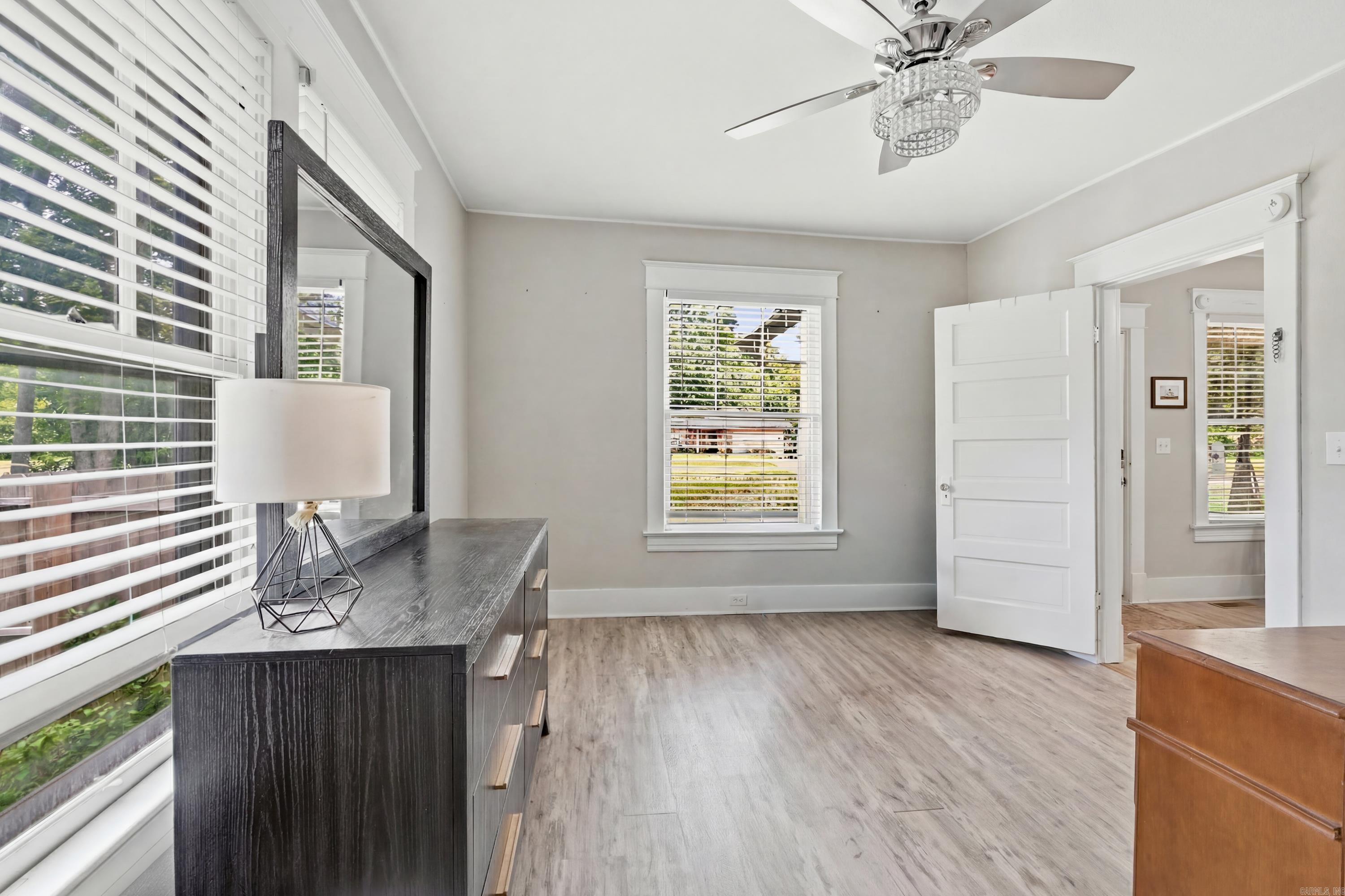 1917 College Avenue Conway, AR 72034