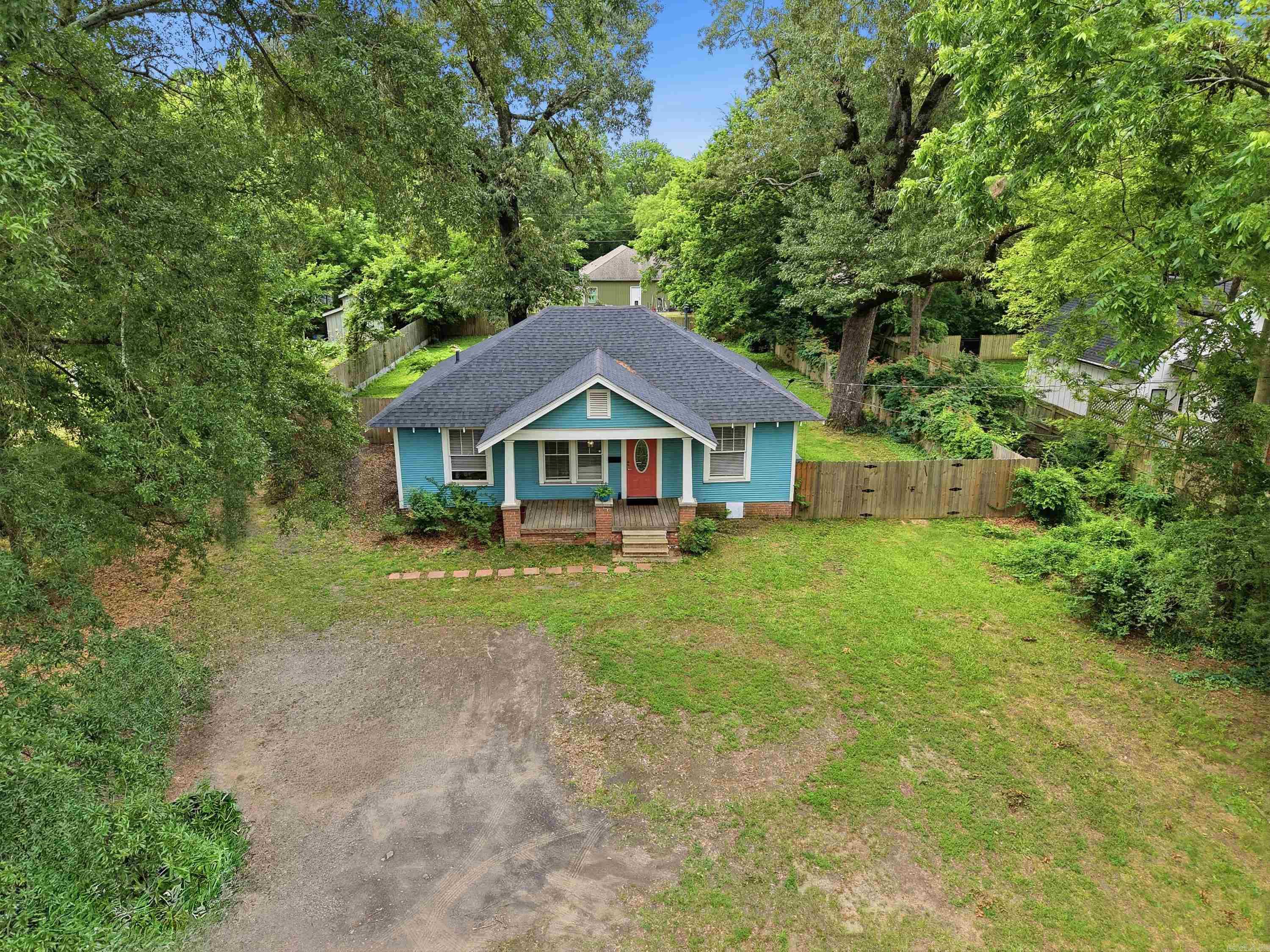 1917 College Avenue Conway, AR 72034