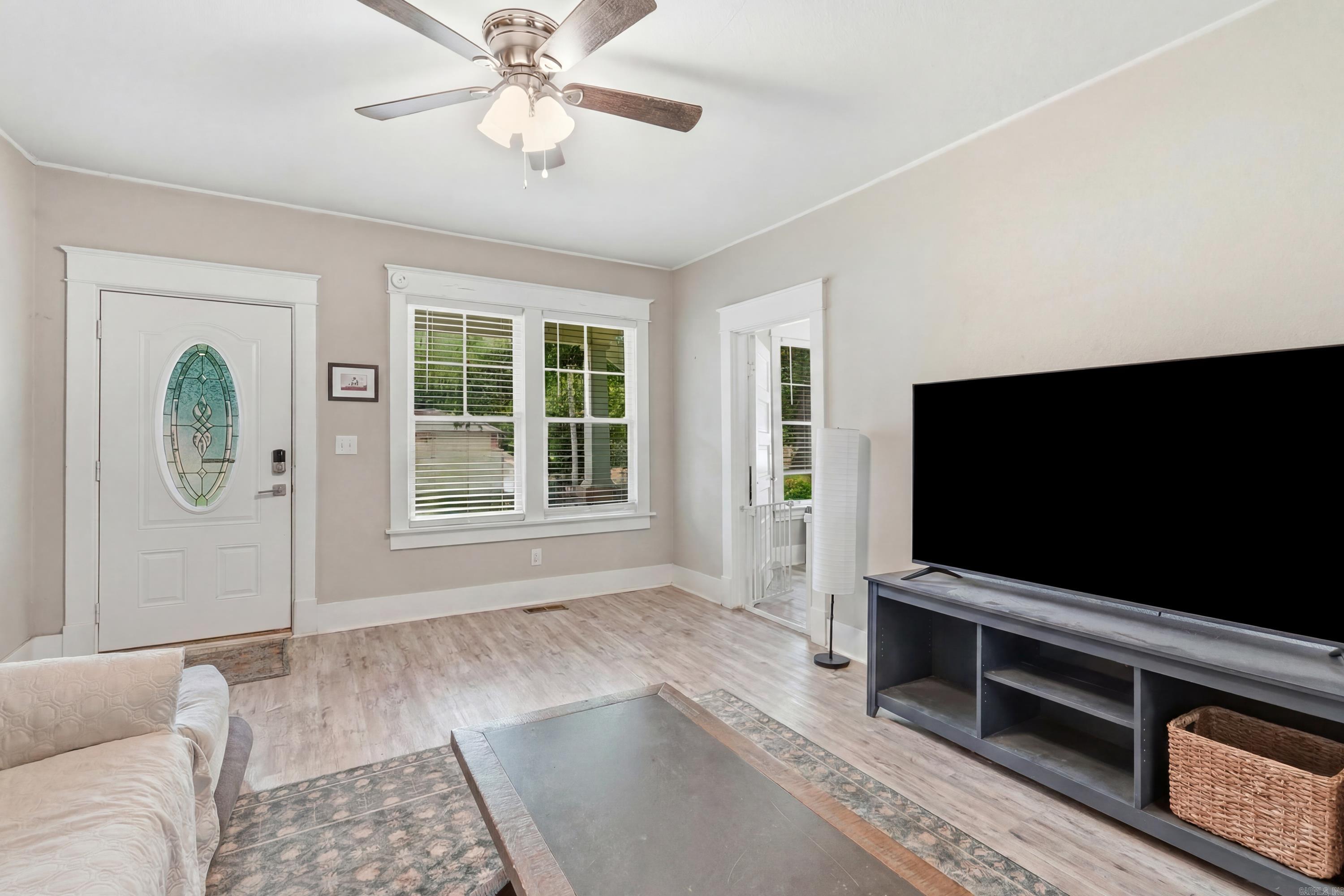 1917 College Avenue Conway, AR 72034